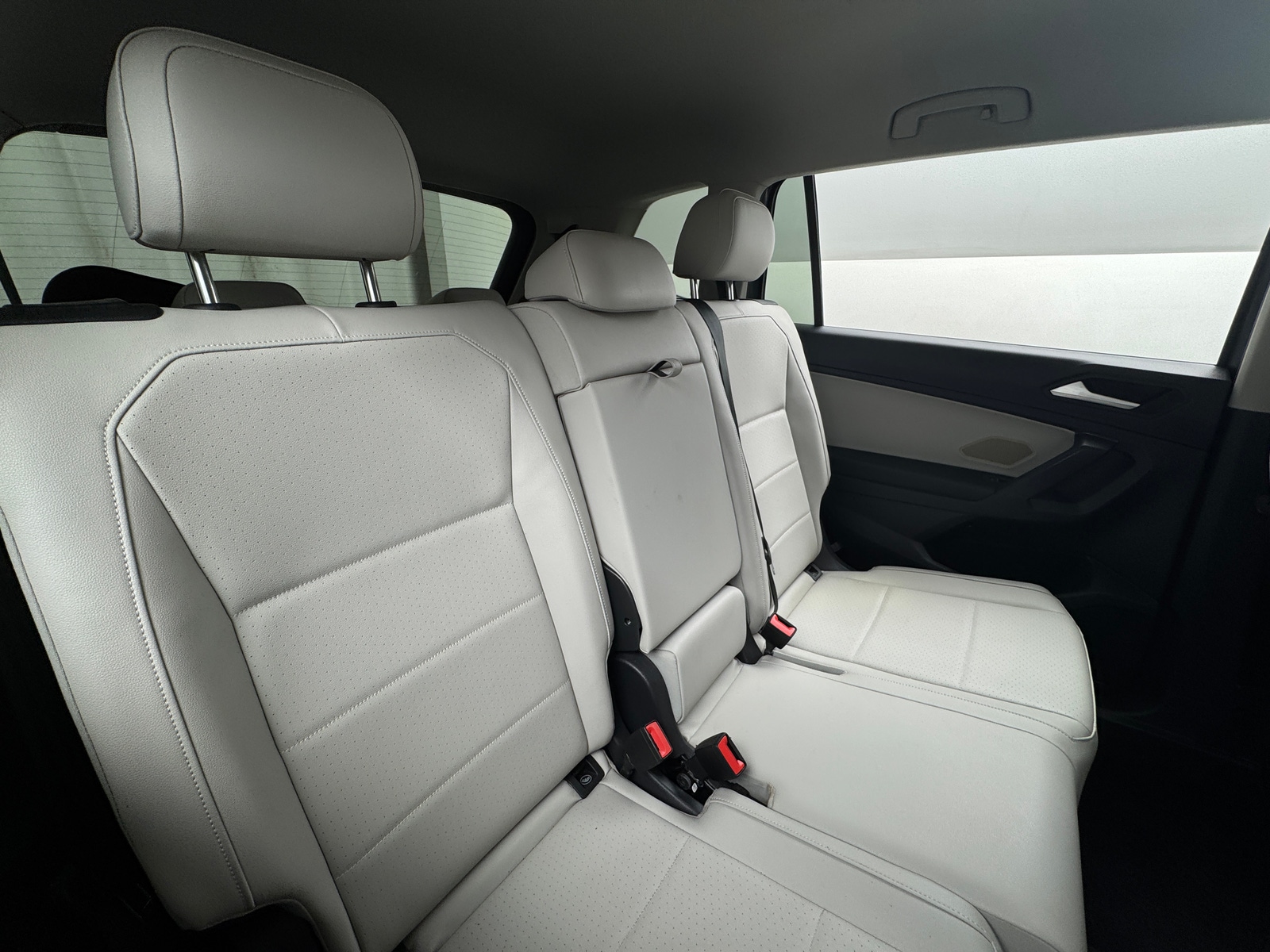 Thumbnail: 2021 Volkswagen Tiguan - 5