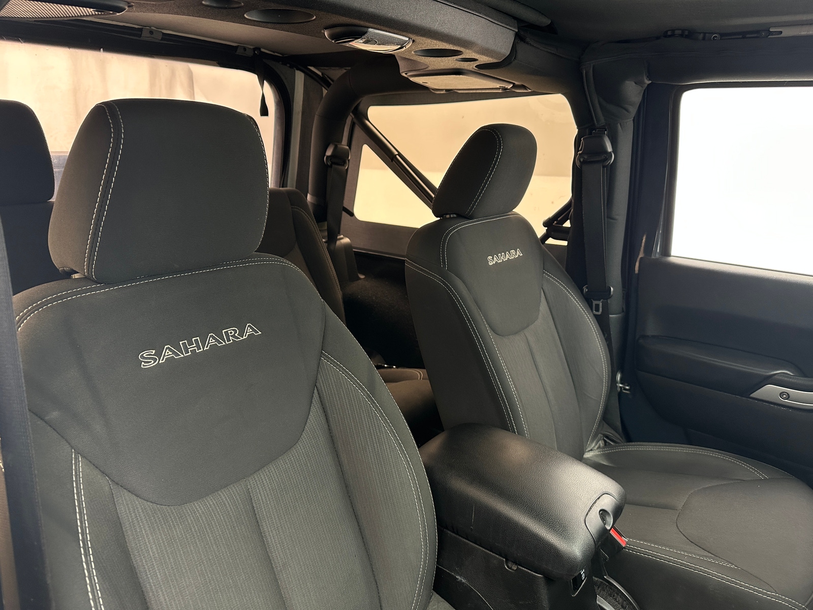 Thumbnail: 2017 Jeep Wrangler - 2