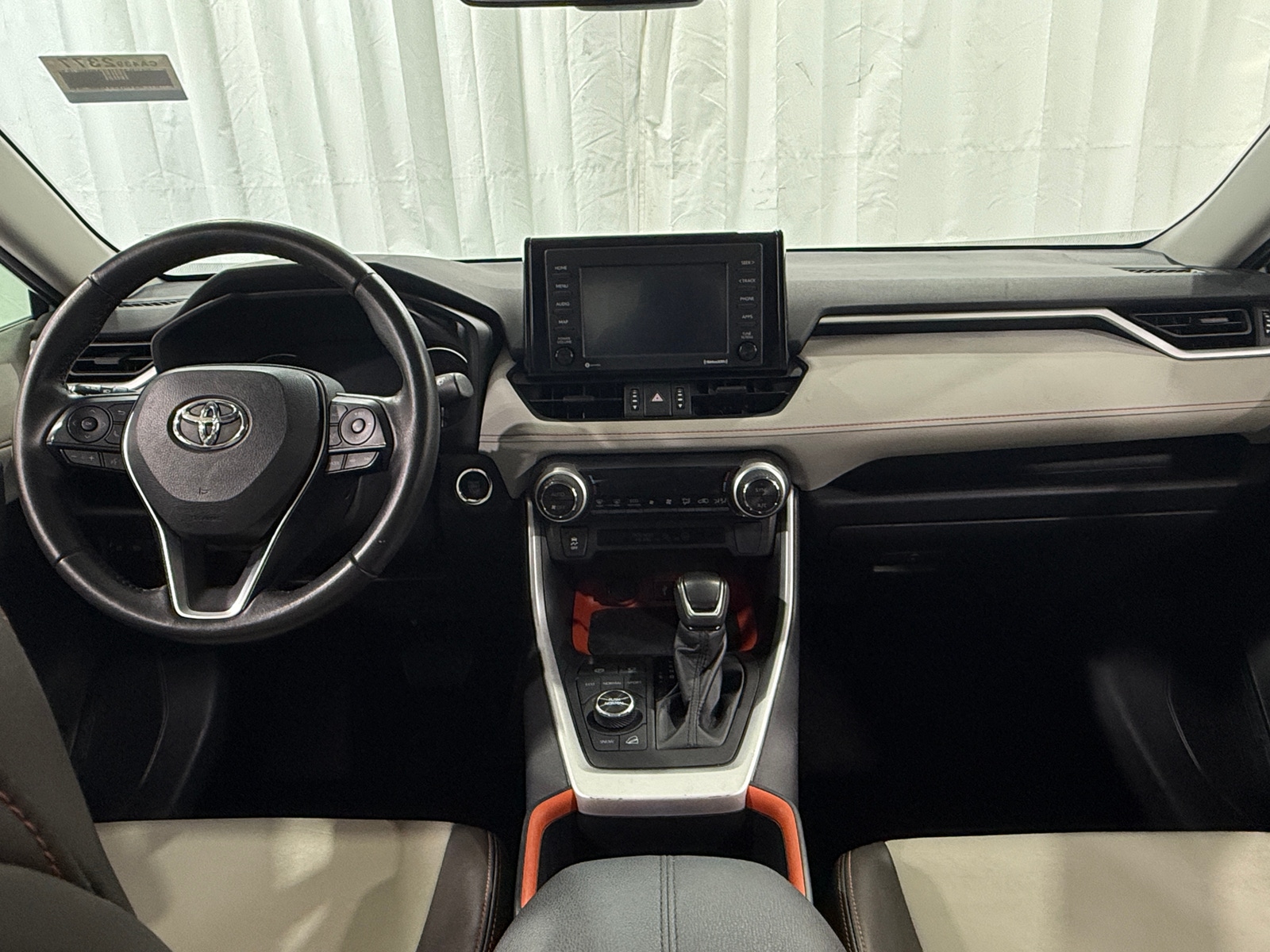 Thumbnail: 2022 Toyota RAV4 - 2