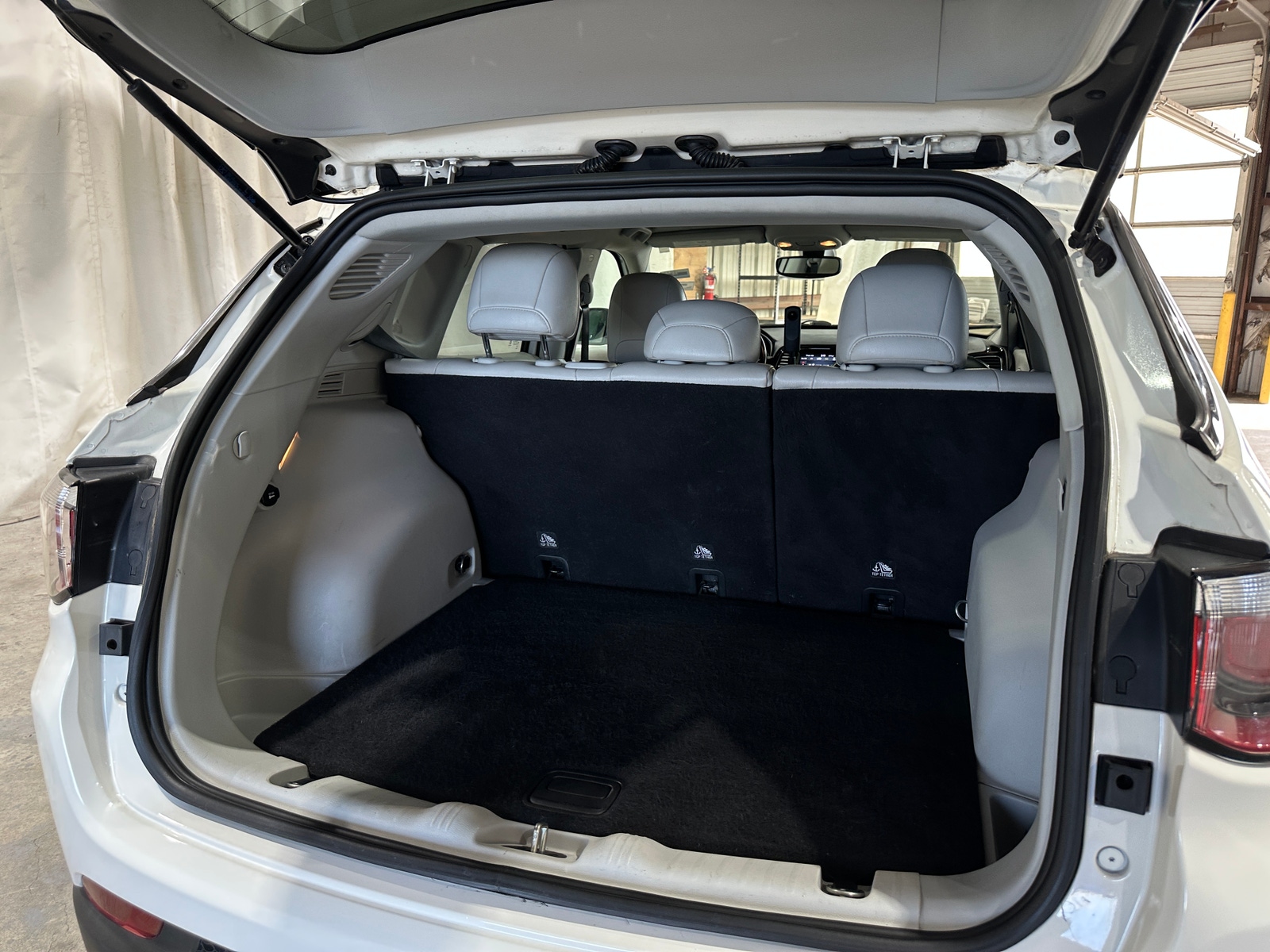 Thumbnail: 2020 Jeep Compass - 6