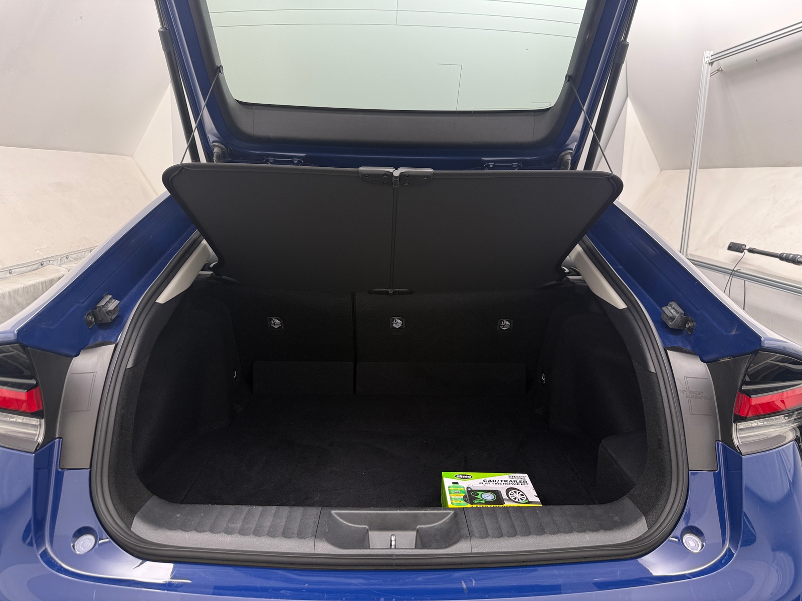 Thumbnail: 2025 Toyota Prius - 7