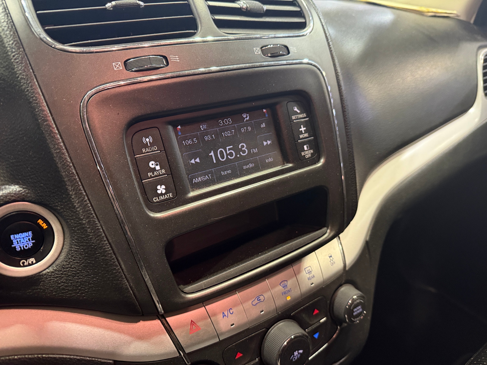 Thumbnail: 2018 Dodge Journey - 4