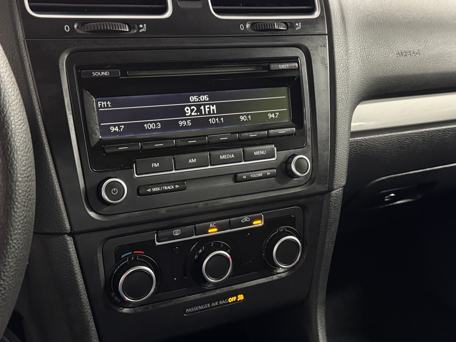 Thumbnail: 2012 Volkswagen Golf - 4