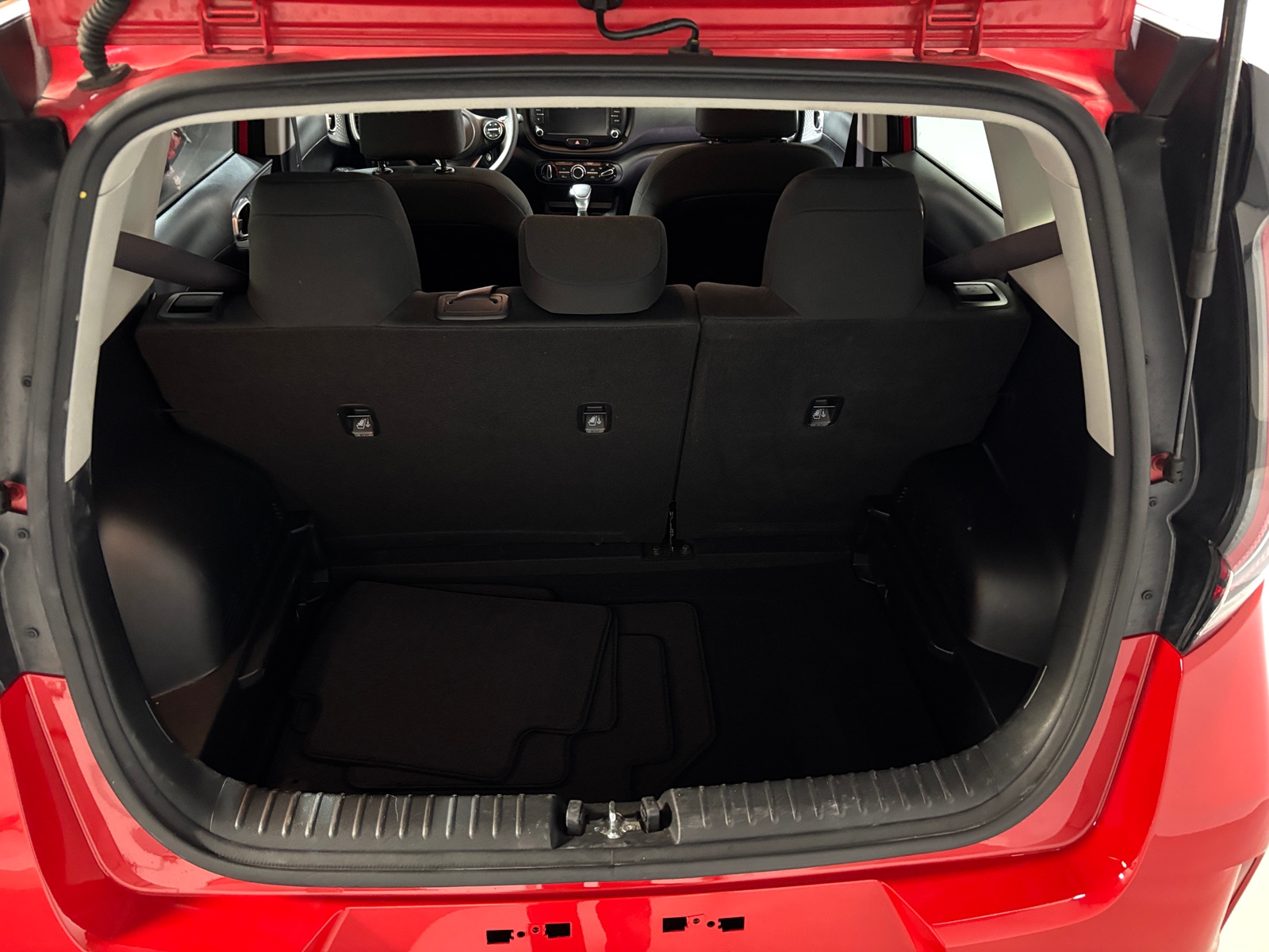 Thumbnail: 2024 Kia Soul - 7