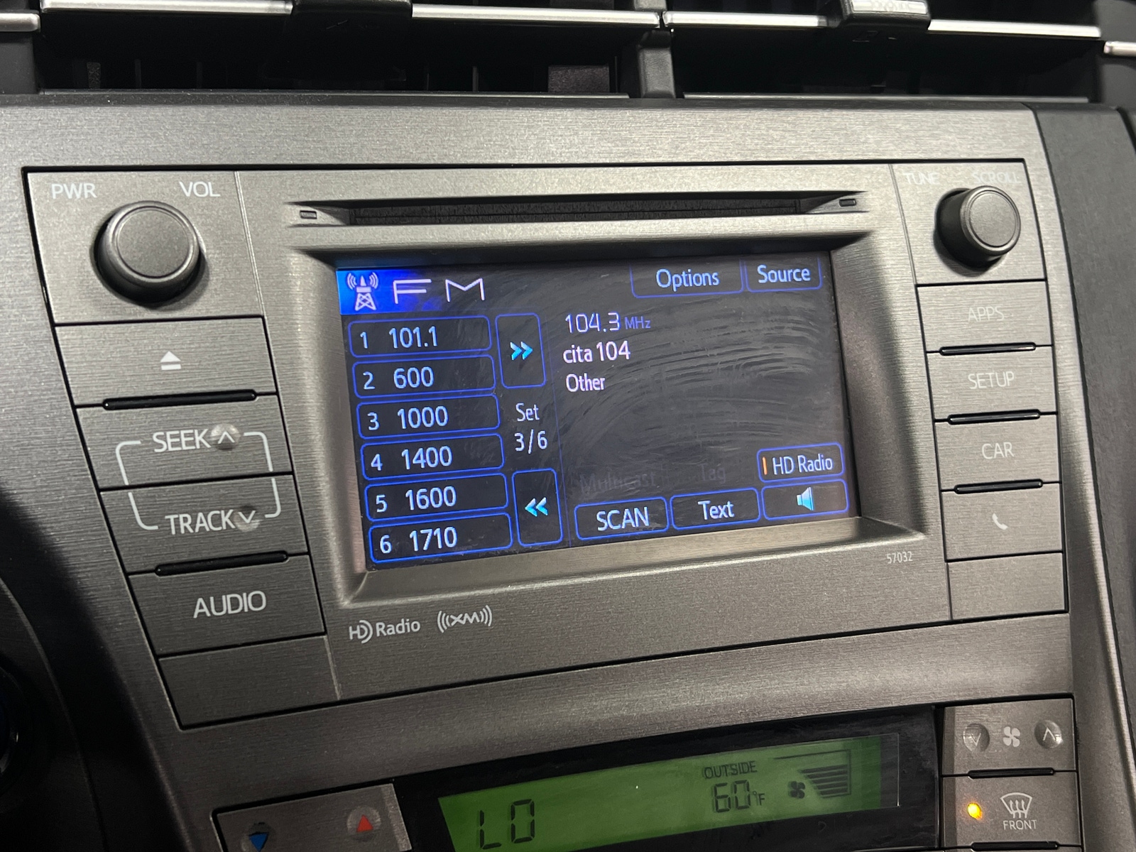 Thumbnail: 2014 Toyota Prius - 4