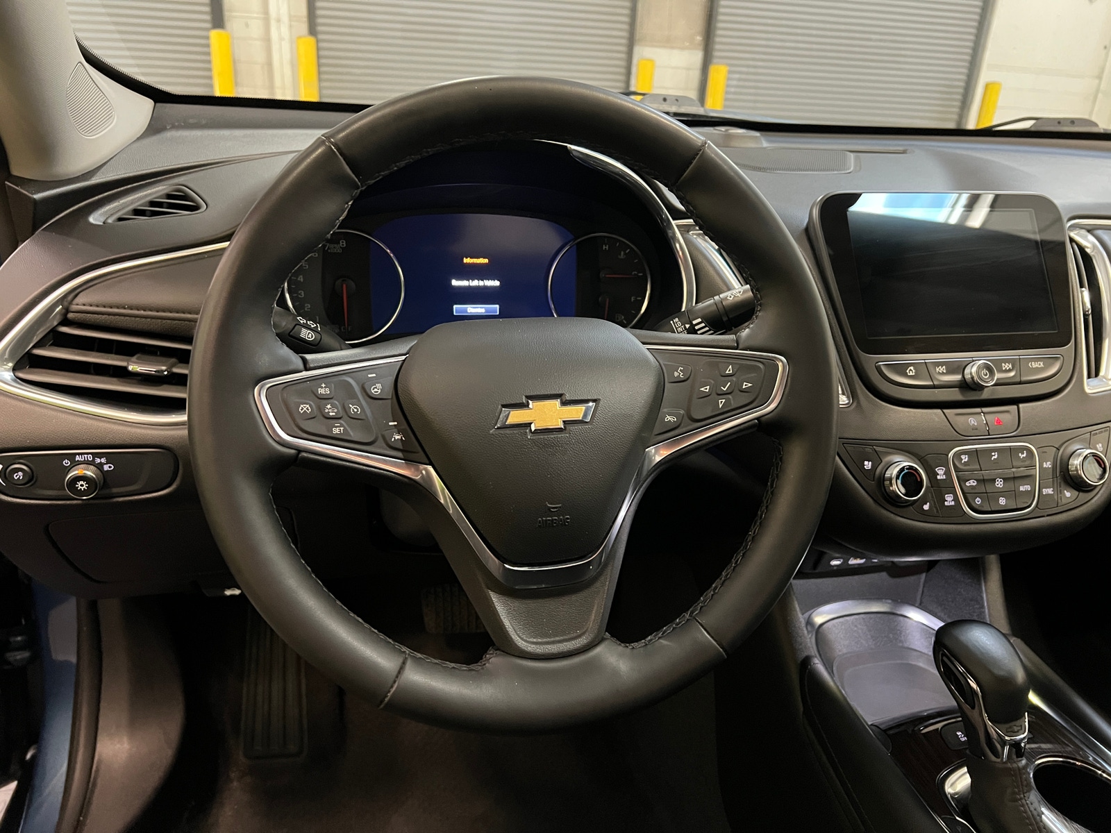 Thumbnail: 2024 Chevrolet Malibu - 4