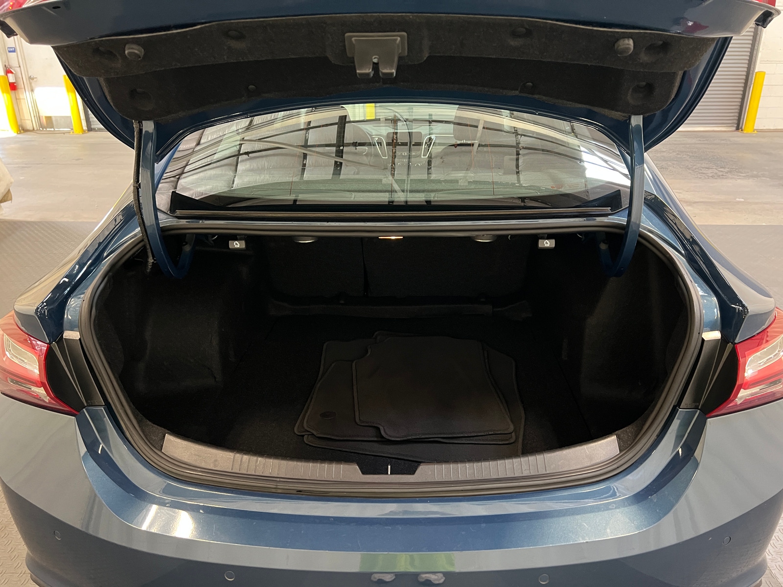 Thumbnail: 2024 Chevrolet Malibu - 6