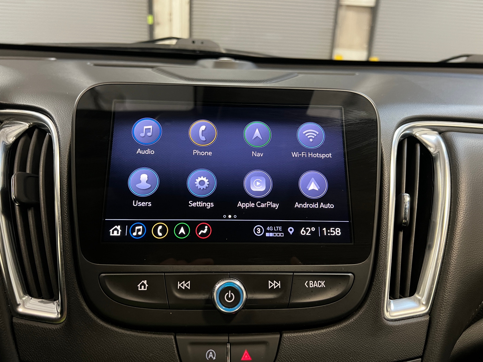 Thumbnail: 2024 Chevrolet Malibu - 3