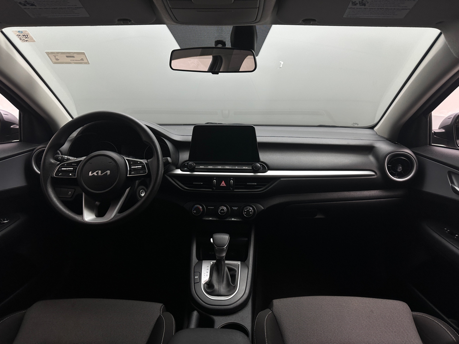 Thumbnail: 2024 Kia Forte - 3