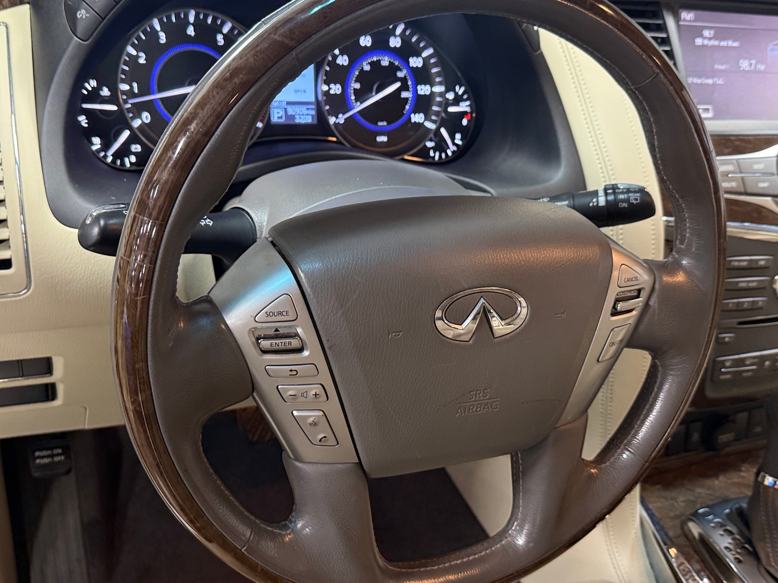 Thumbnail: 2017 INFINITI QX80 - 4