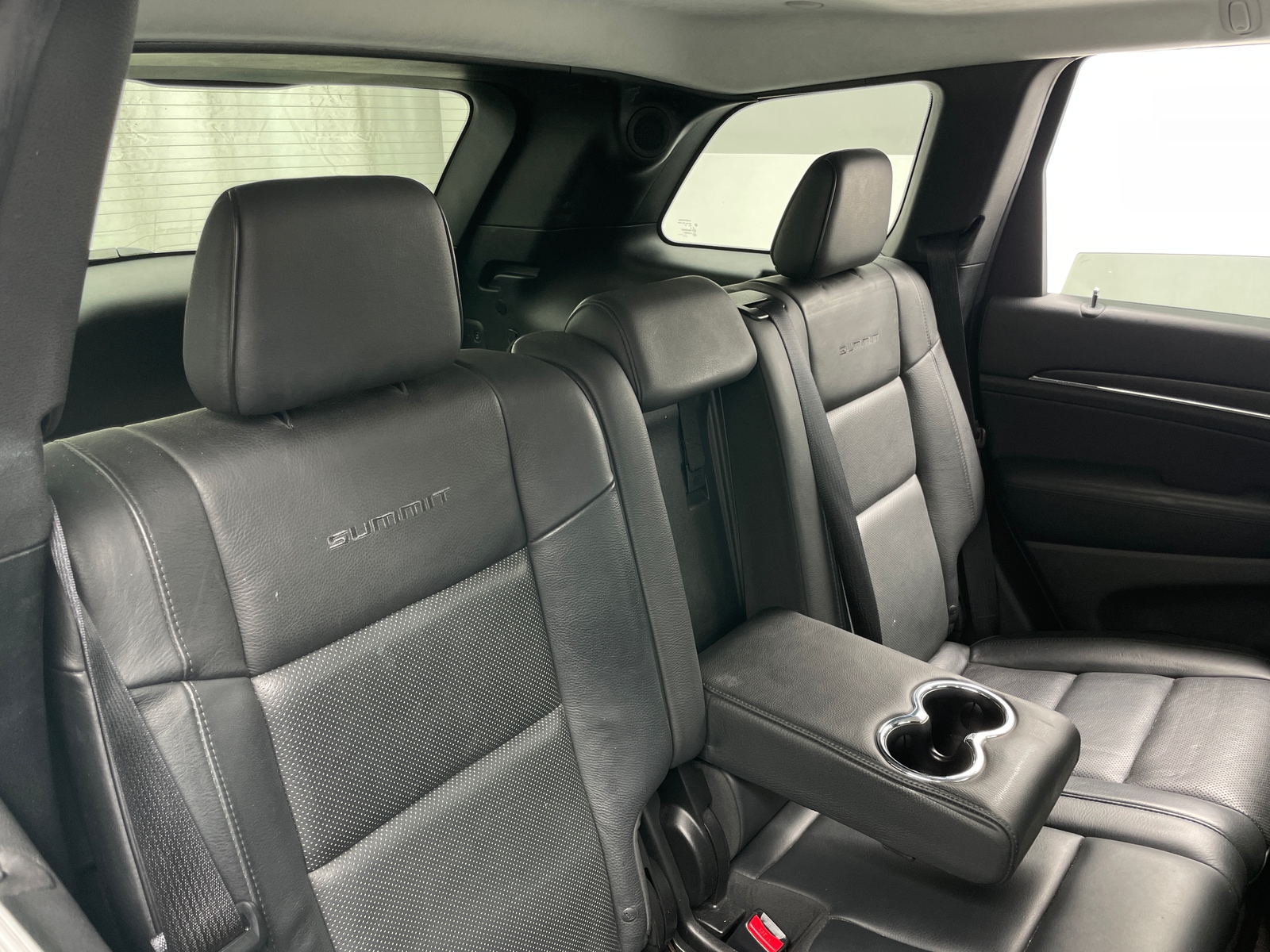 Thumbnail: 2017 Jeep Grand Cherokee - 5