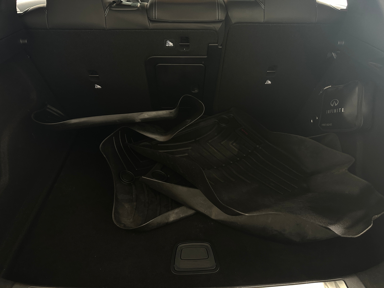 Thumbnail: 2019 INFINITI QX30 - 6