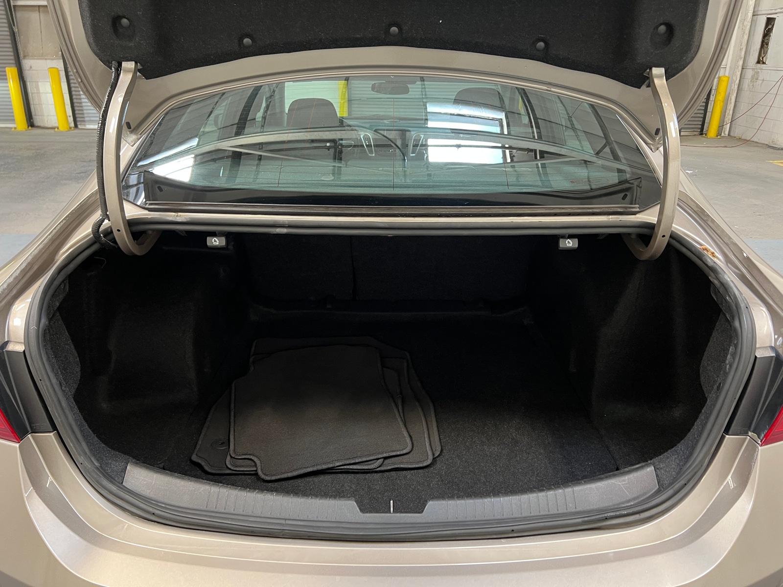 Thumbnail: 2024 Chevrolet Malibu - 7