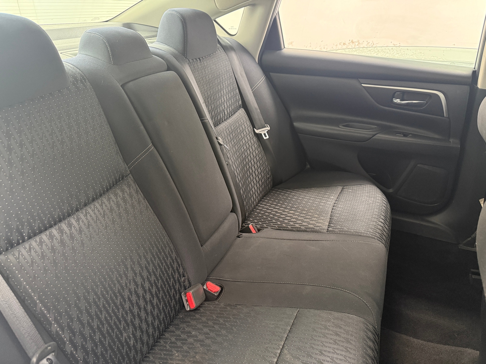 Thumbnail: 2017 Nissan Altima - 6