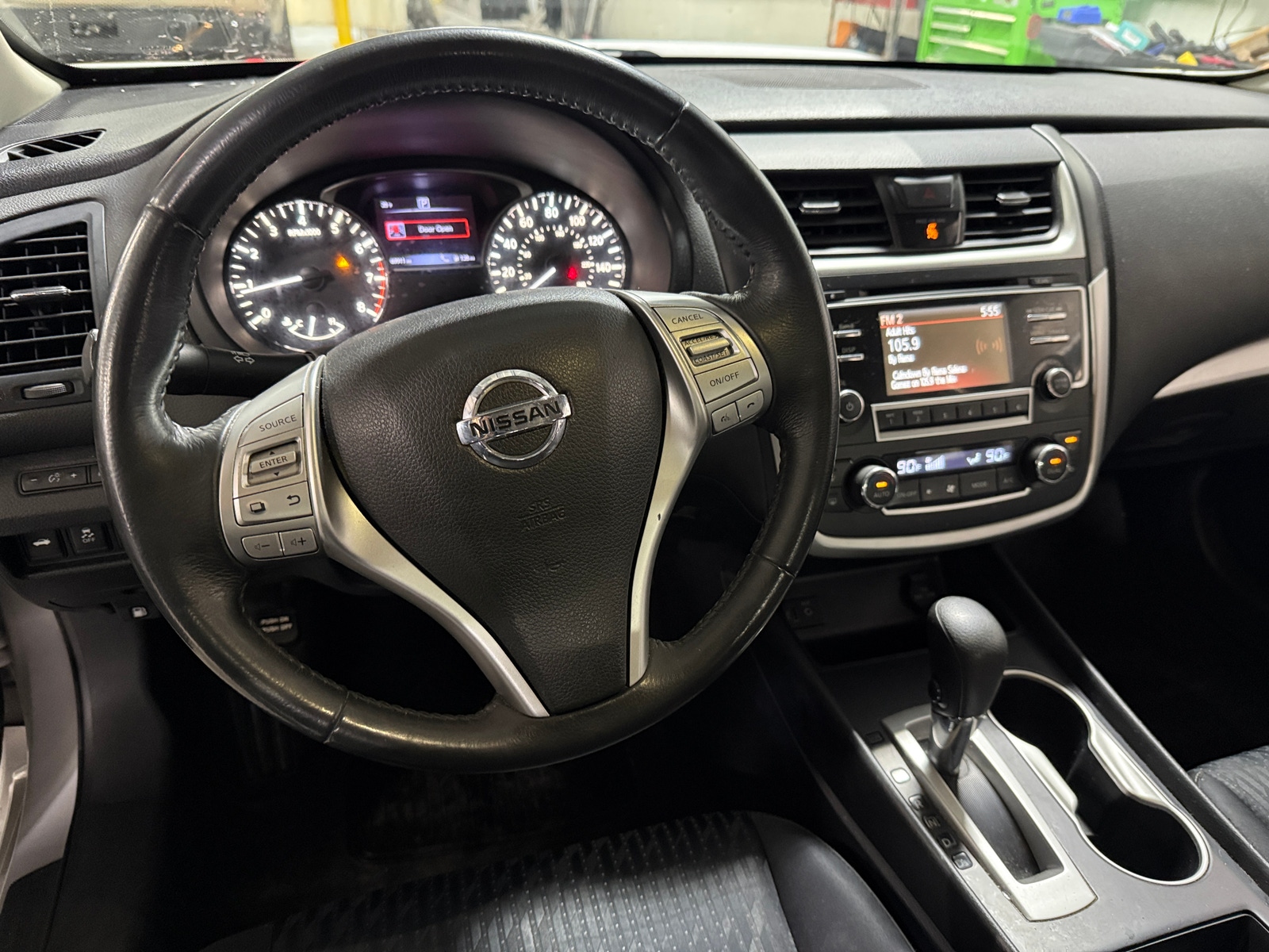 Thumbnail: 2017 Nissan Altima - 5