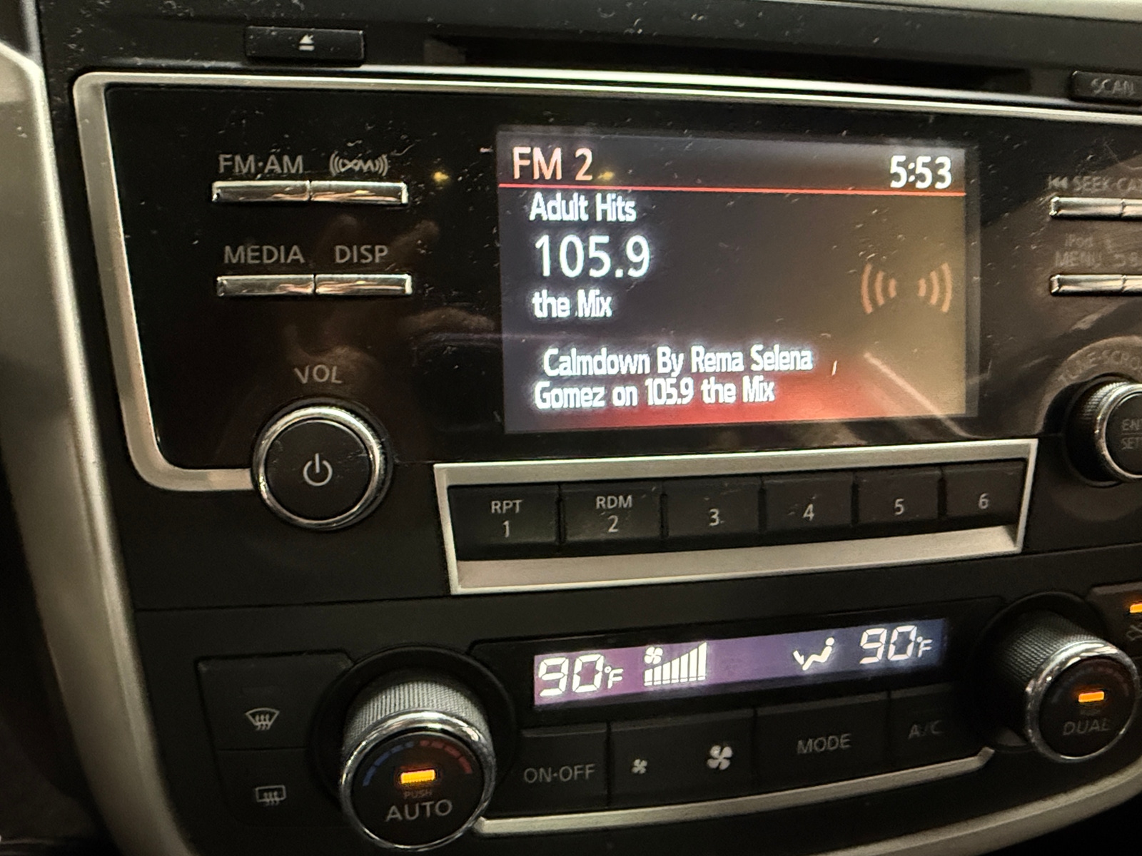 Thumbnail: 2017 Nissan Altima - 4