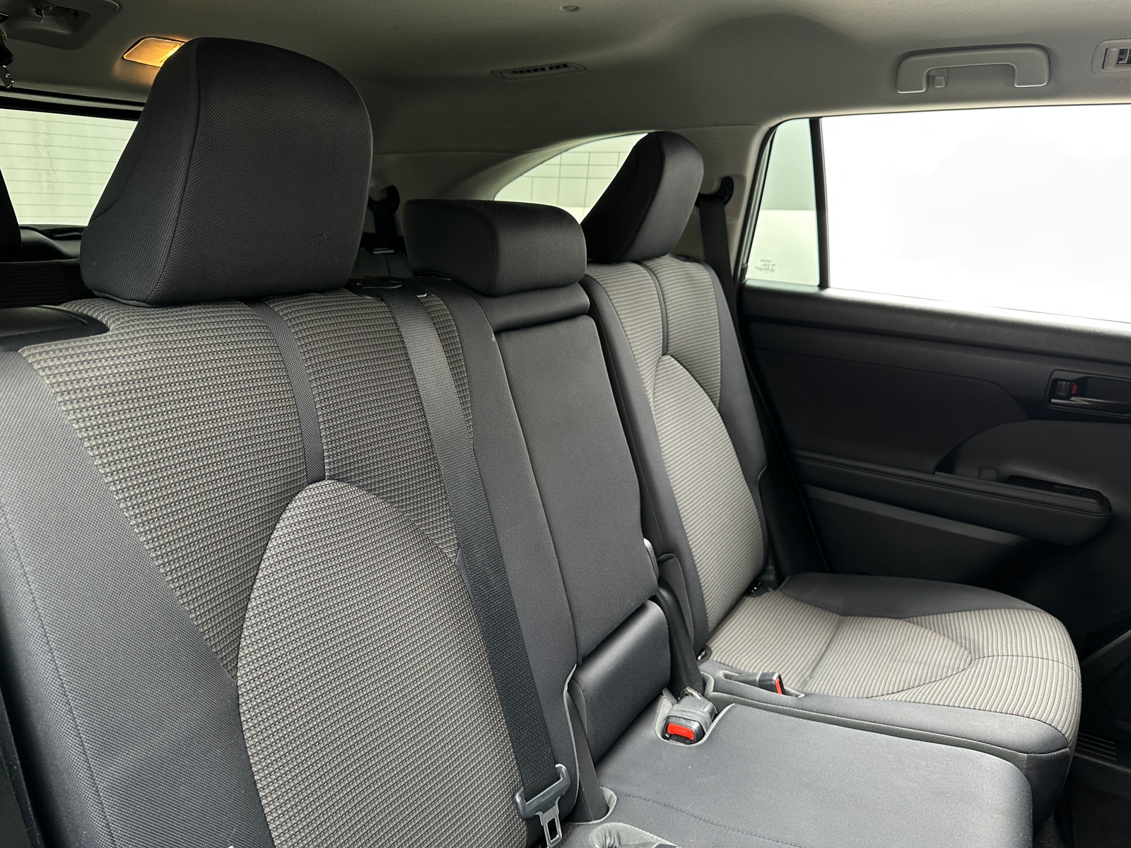 Thumbnail: 2023 Toyota Highlander - 6