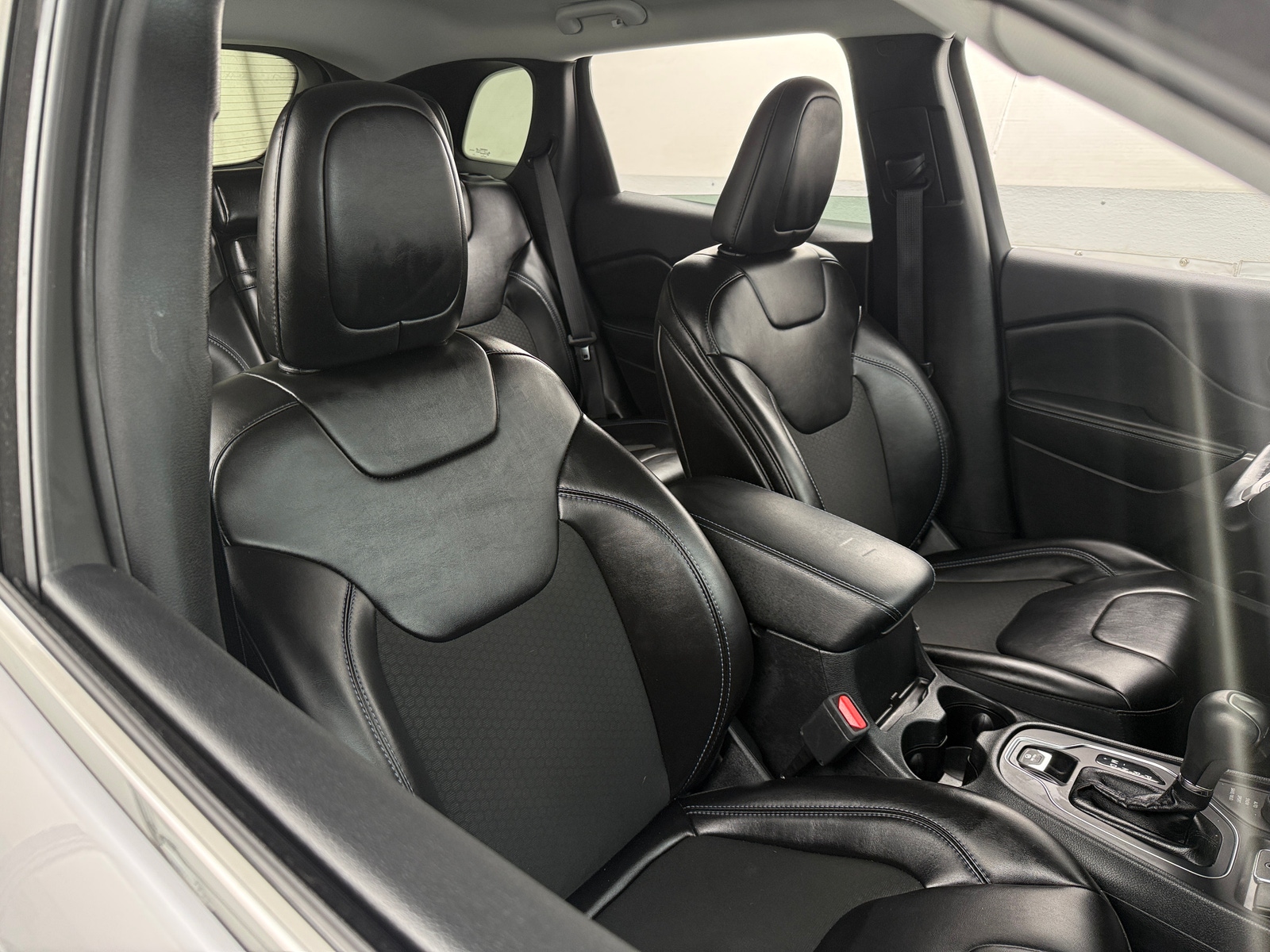 Thumbnail: 2019 Jeep Cherokee - 2