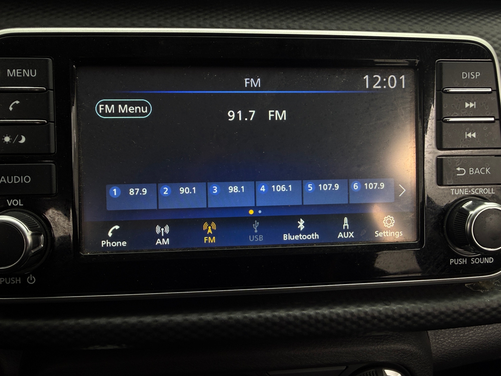 Thumbnail: 2022 Nissan Kicks - 4