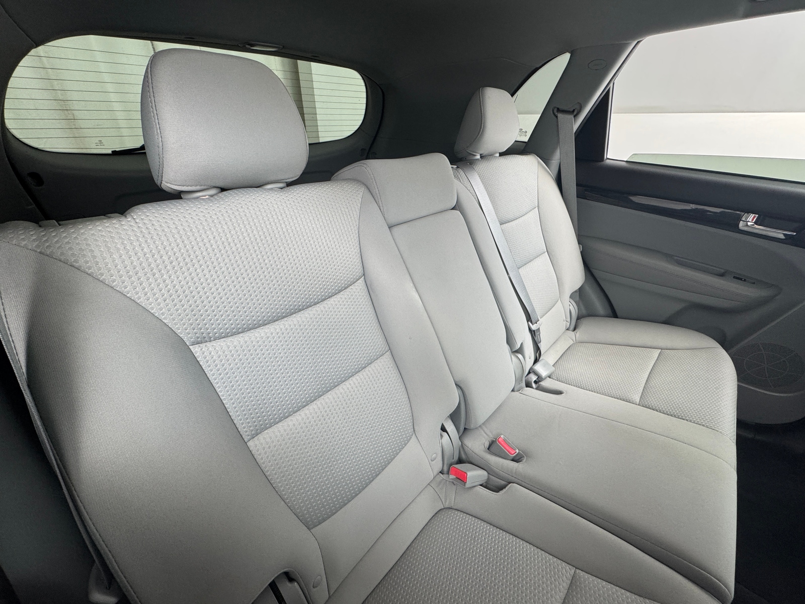 Thumbnail: 2013 Kia Sorento - 6