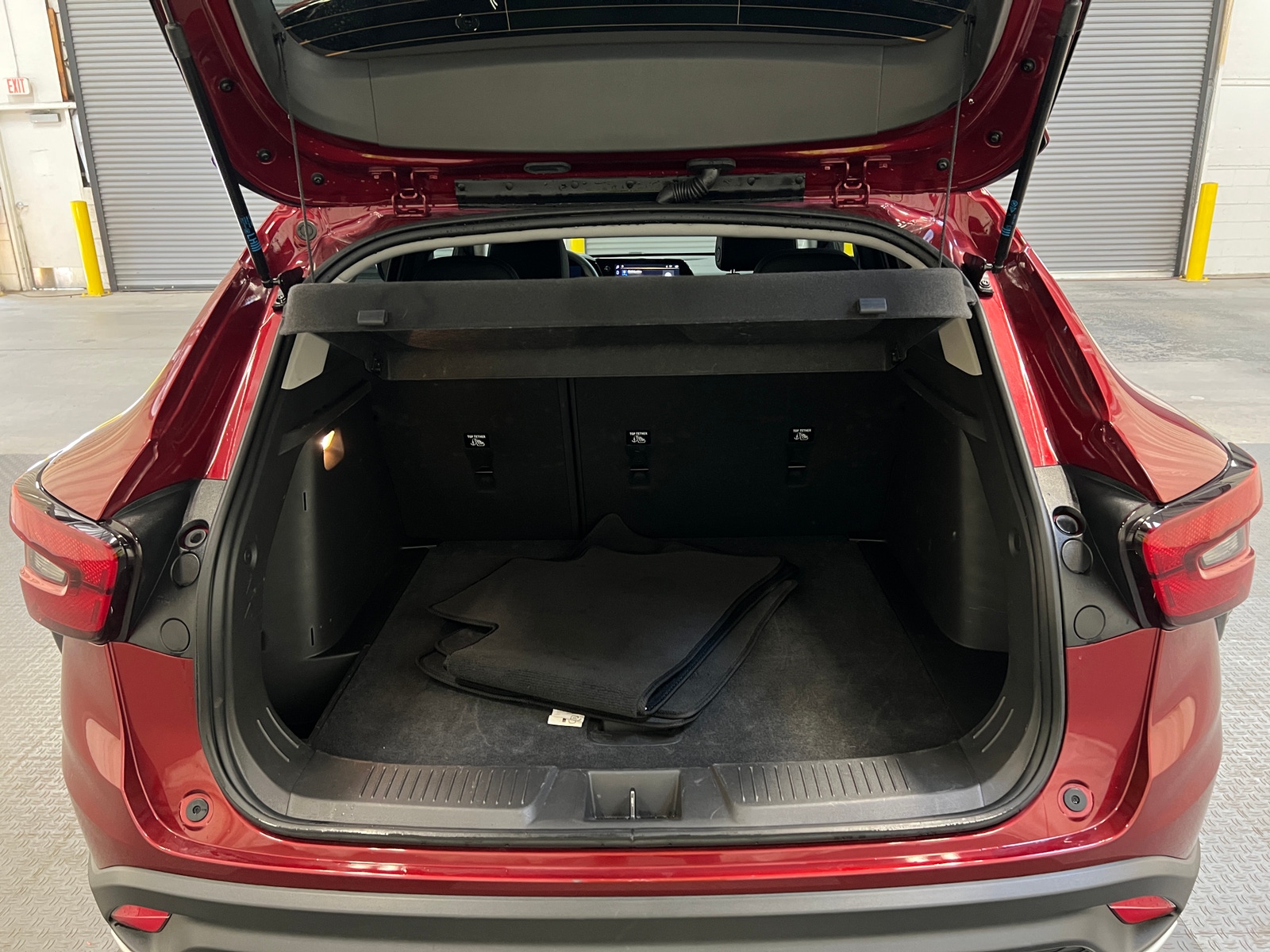 Thumbnail: 2025 Chevrolet Trax - 7