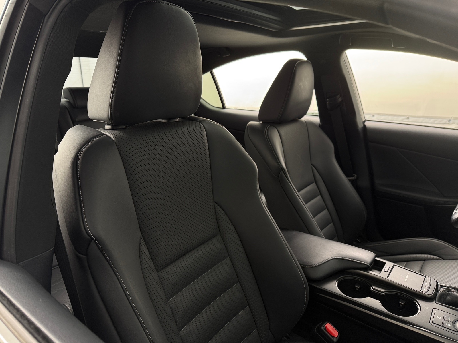 Thumbnail: 2023 Lexus IS - 2