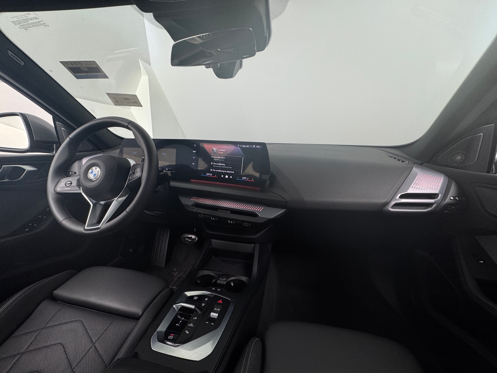 Thumbnail: 2025 BMW 2 Series - 2