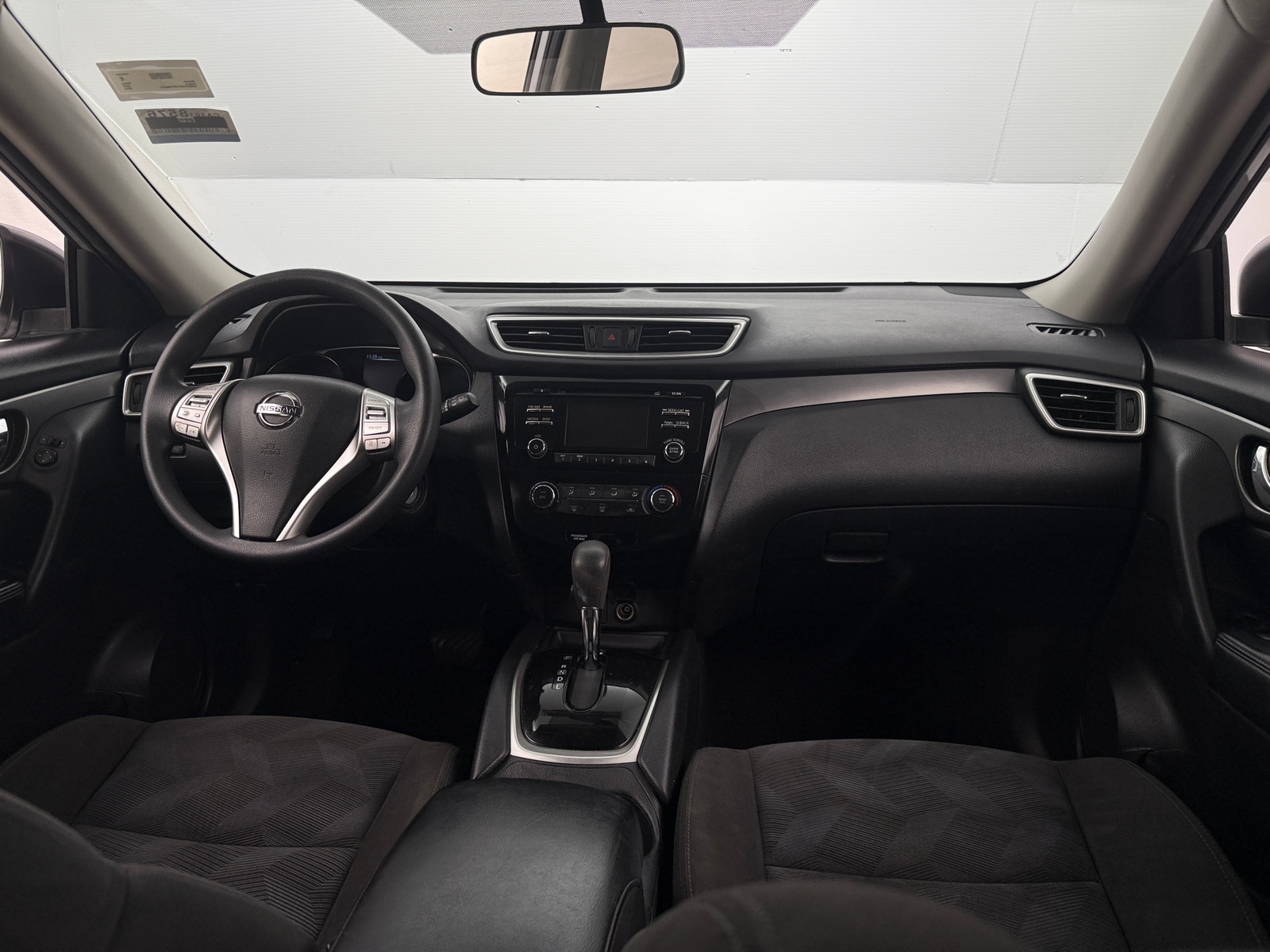 Thumbnail: 2015 Nissan Rogue - 3