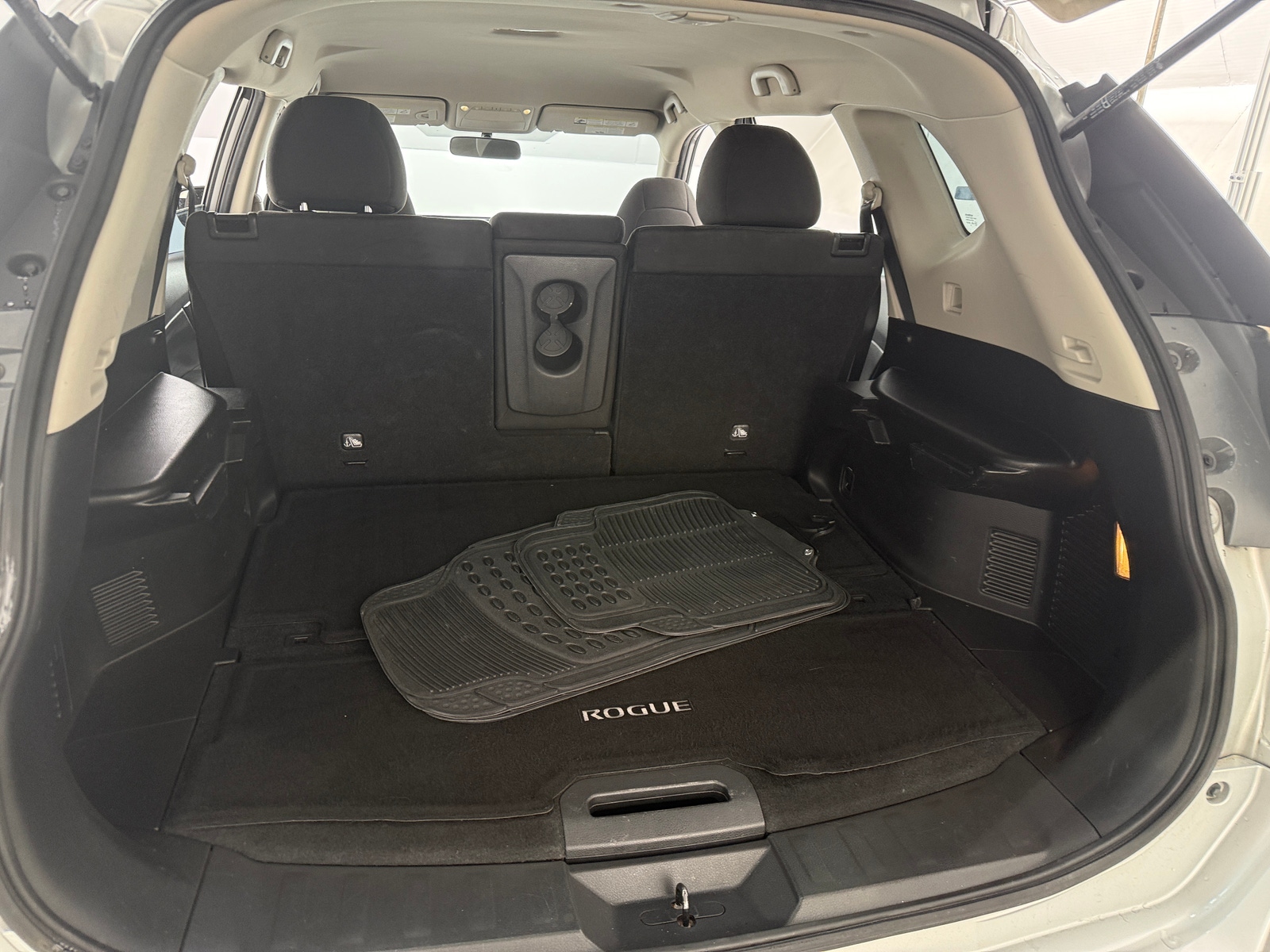 Thumbnail: 2015 Nissan Rogue - 7