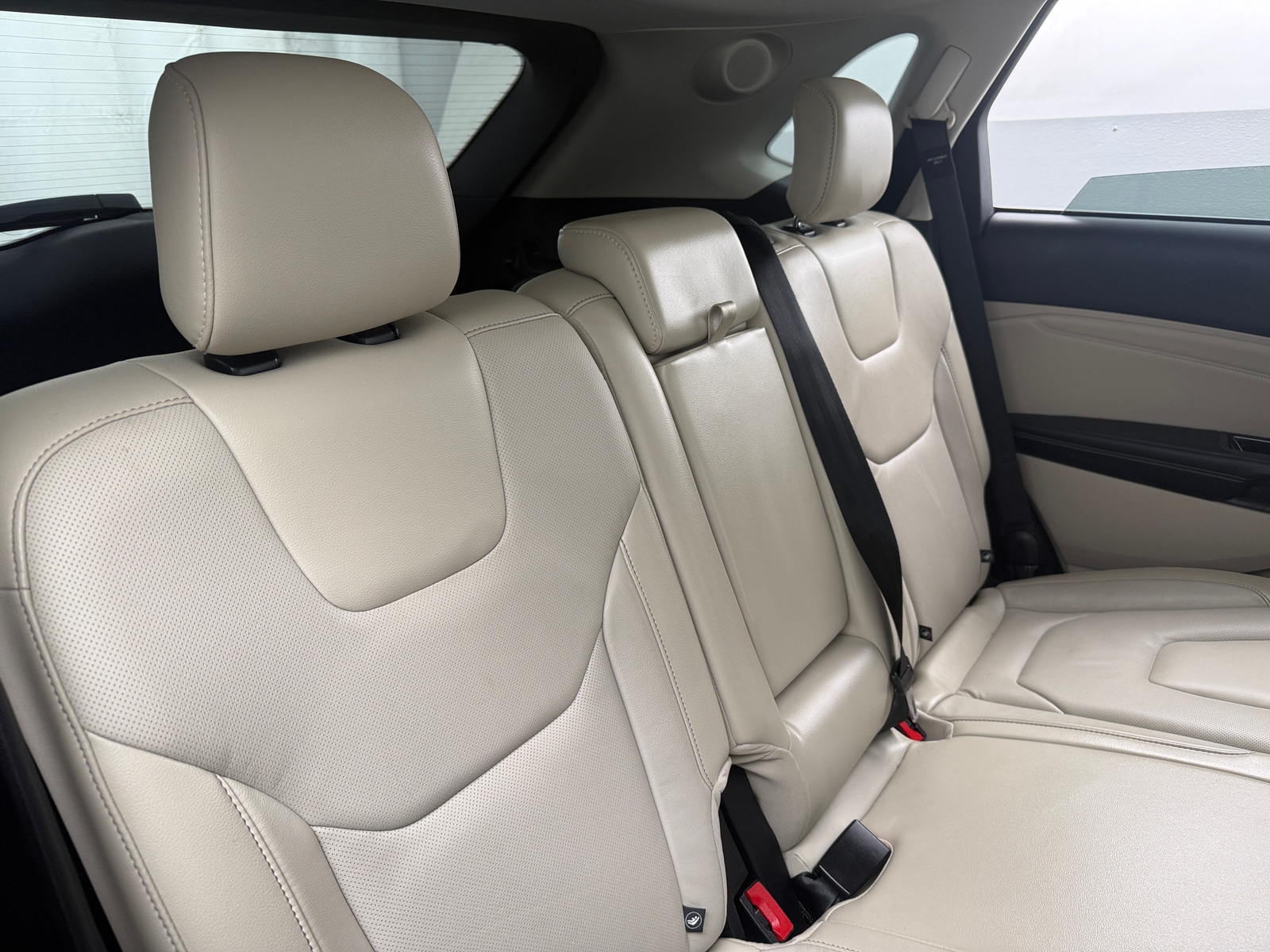 Thumbnail: 2016 Ford Edge - 5