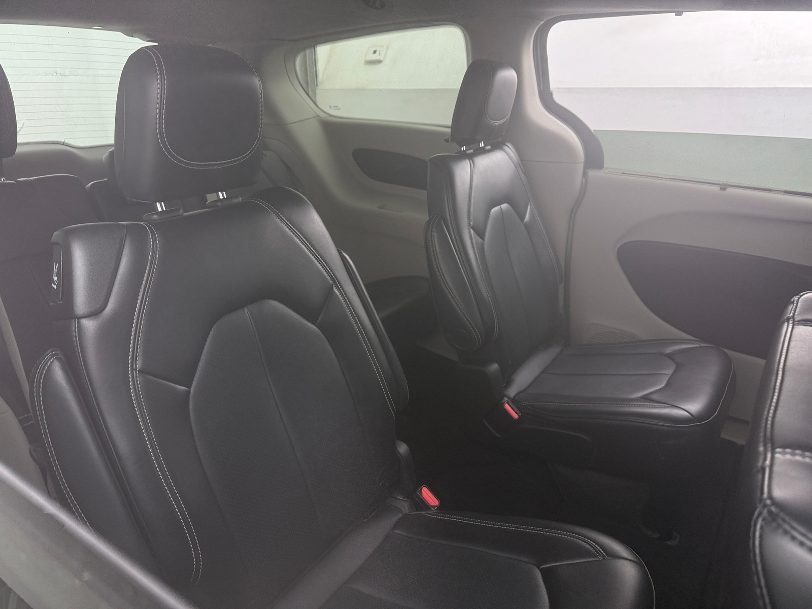 Thumbnail: 2024 Chrysler Pacifica - 5