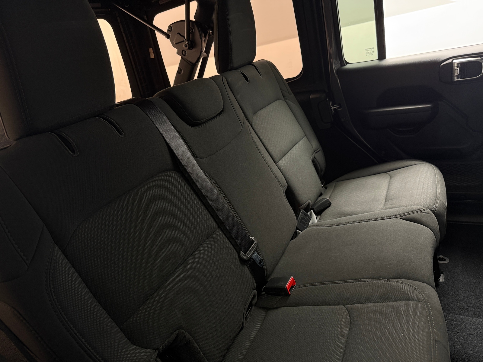 Thumbnail: 2022 Jeep Wrangler - 6