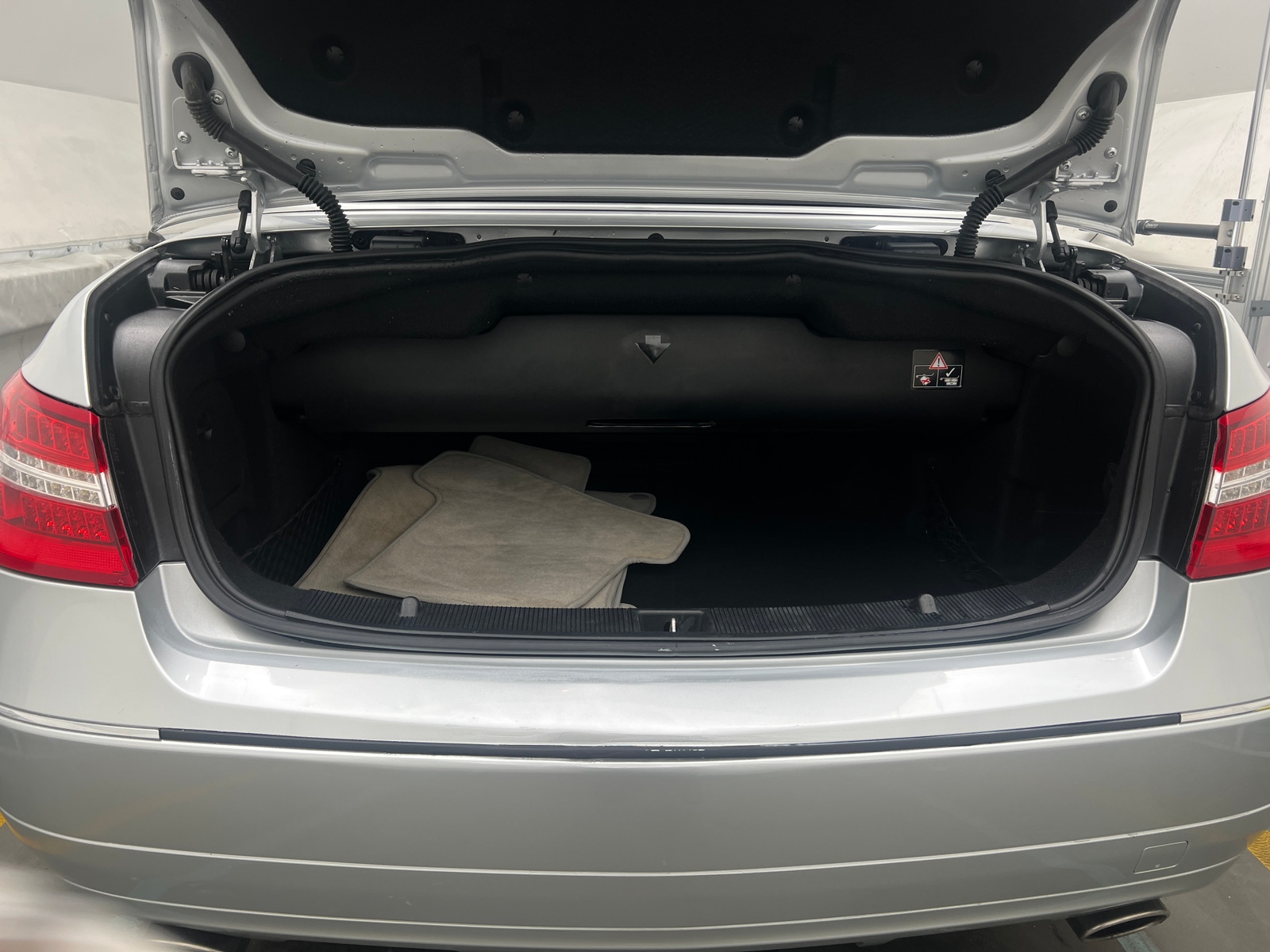 Thumbnail: 2013 Mercedes-Benz E-Class - 6