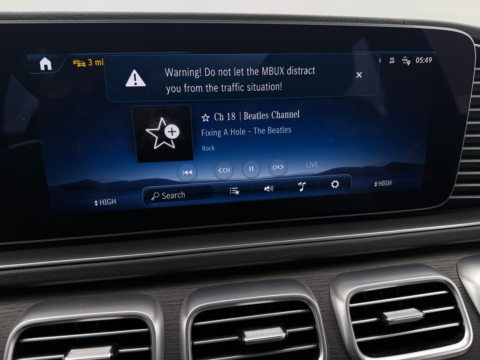 Thumbnail: 2025 Mercedes-Benz GLE - 3