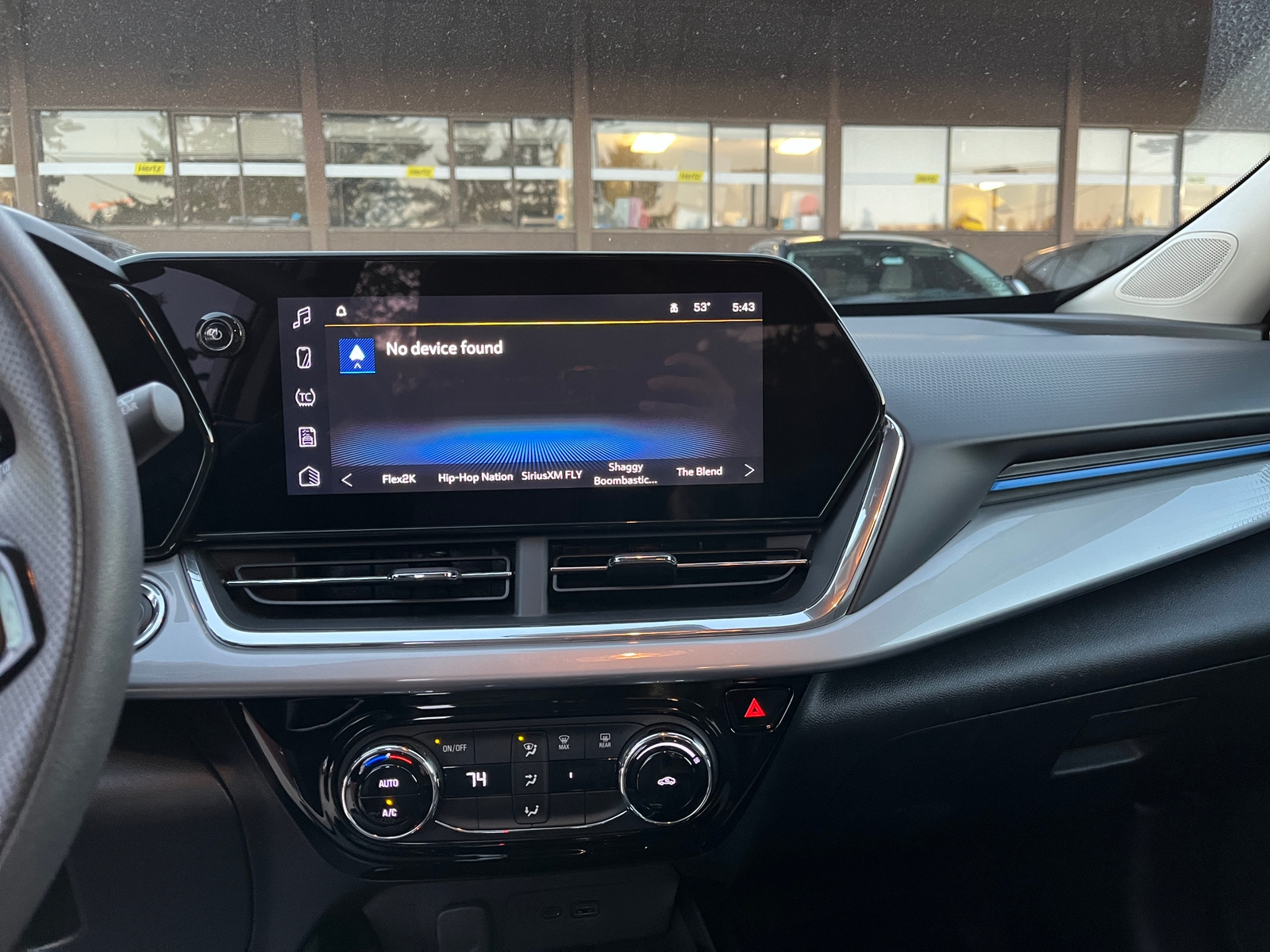 Thumbnail: 2025 Chevrolet Trax - 4