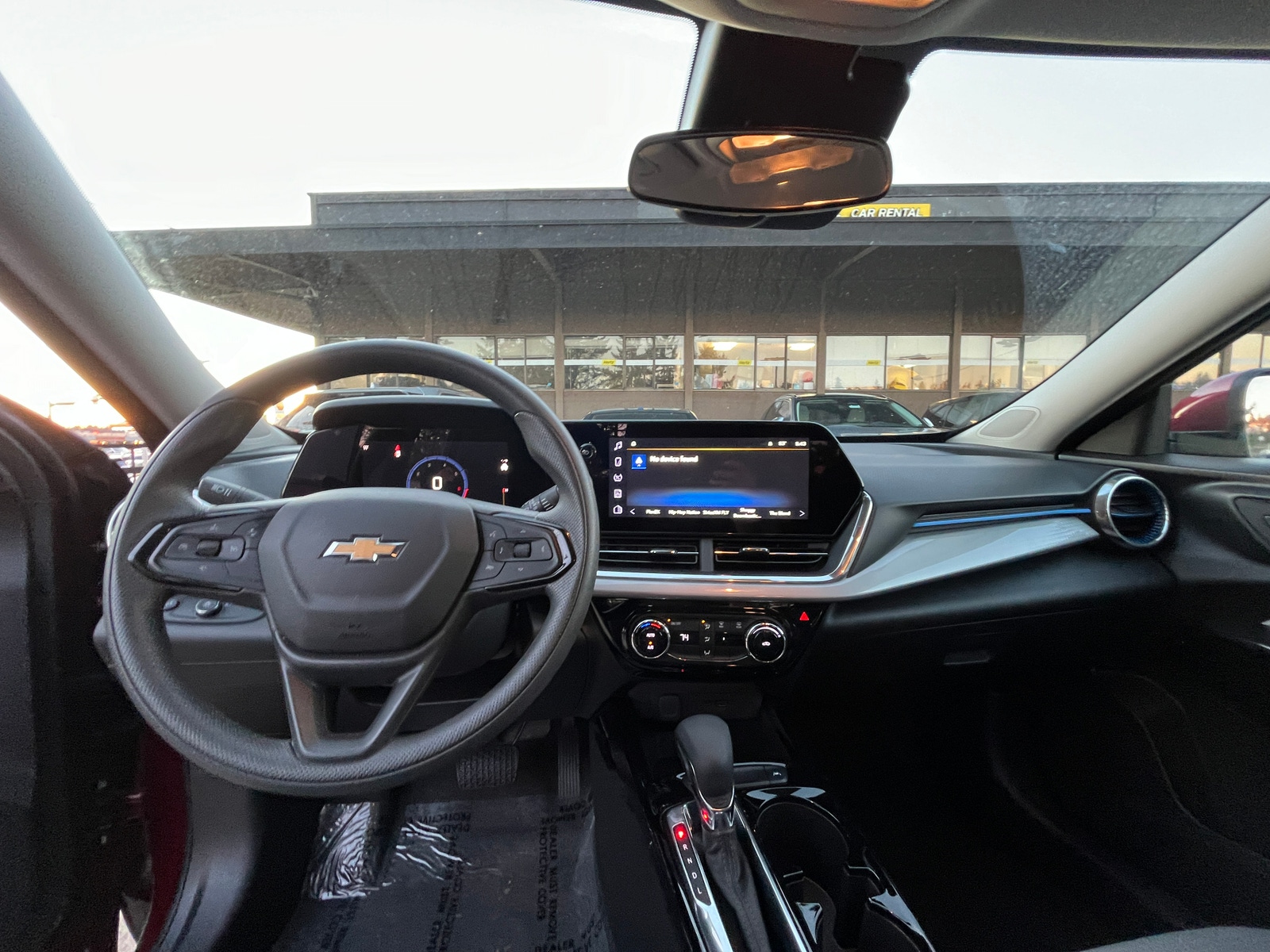 Thumbnail: 2025 Chevrolet Trax - 3