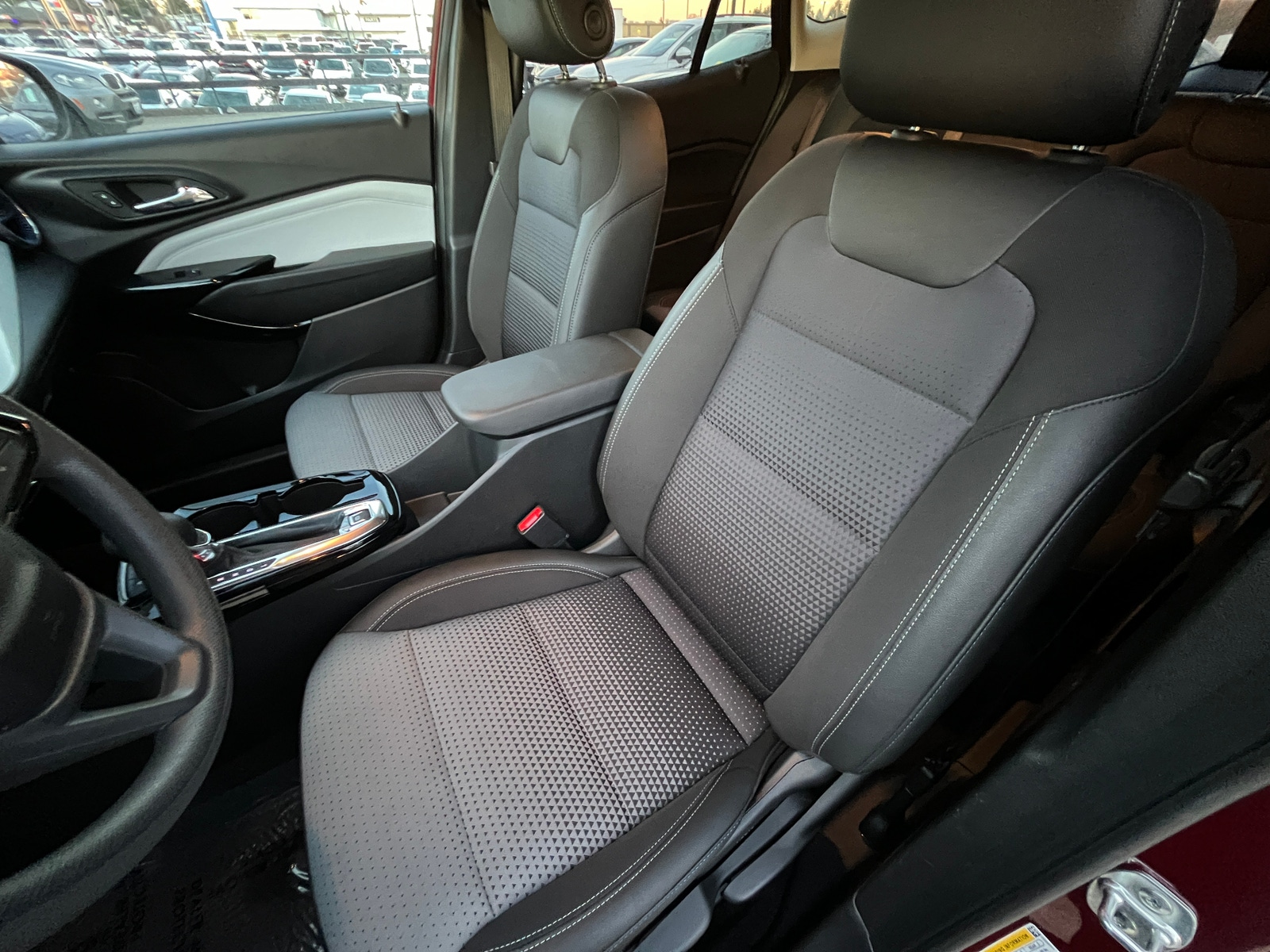 Thumbnail: 2025 Chevrolet Trax - 2