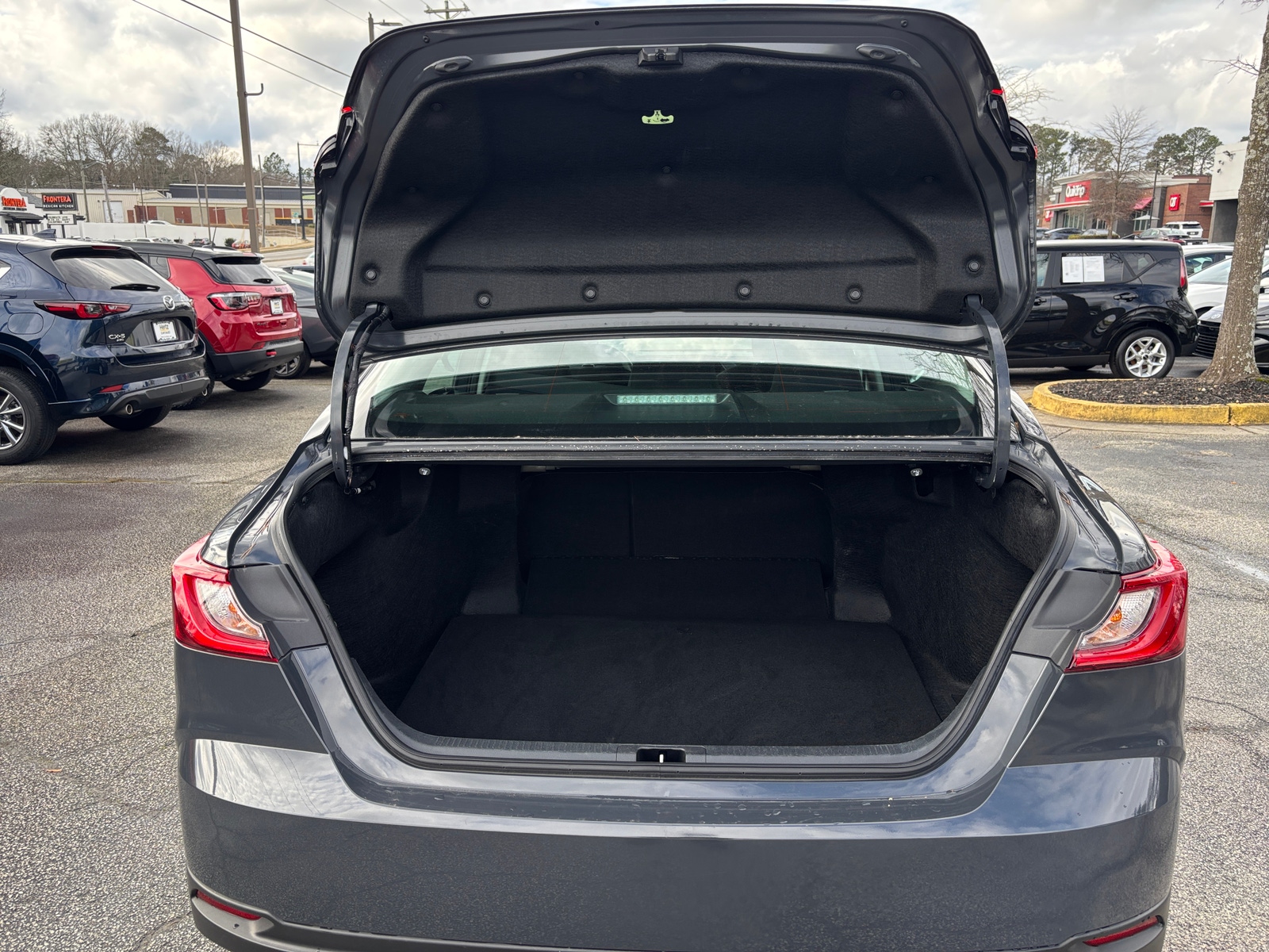 Thumbnail: 2025 Toyota Camry - 6