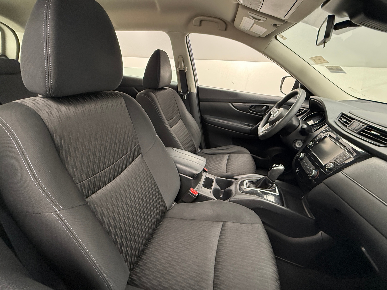 Thumbnail: 2019 Nissan Rogue - 2