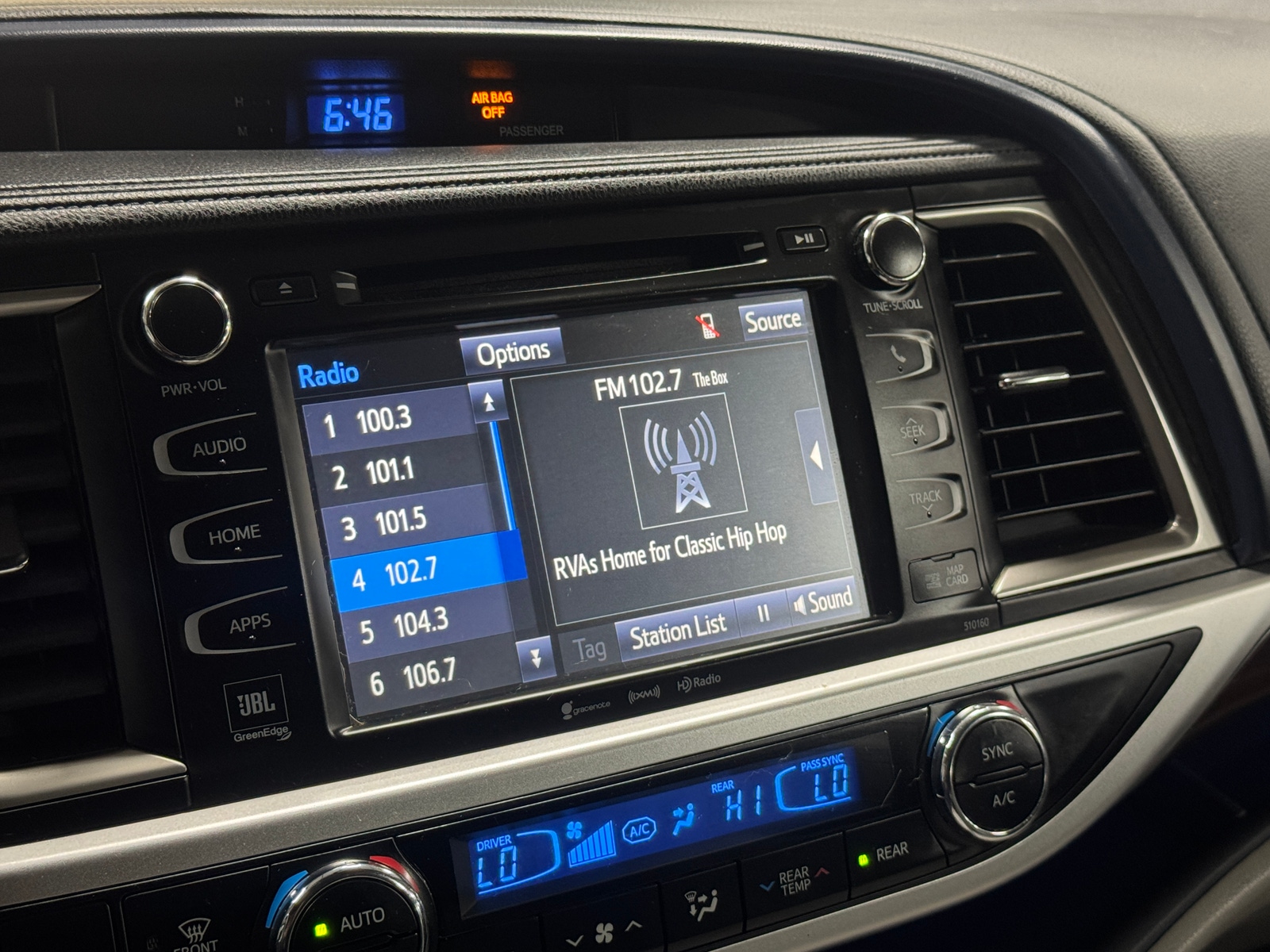 Thumbnail: 2016 Toyota Highlander - 3