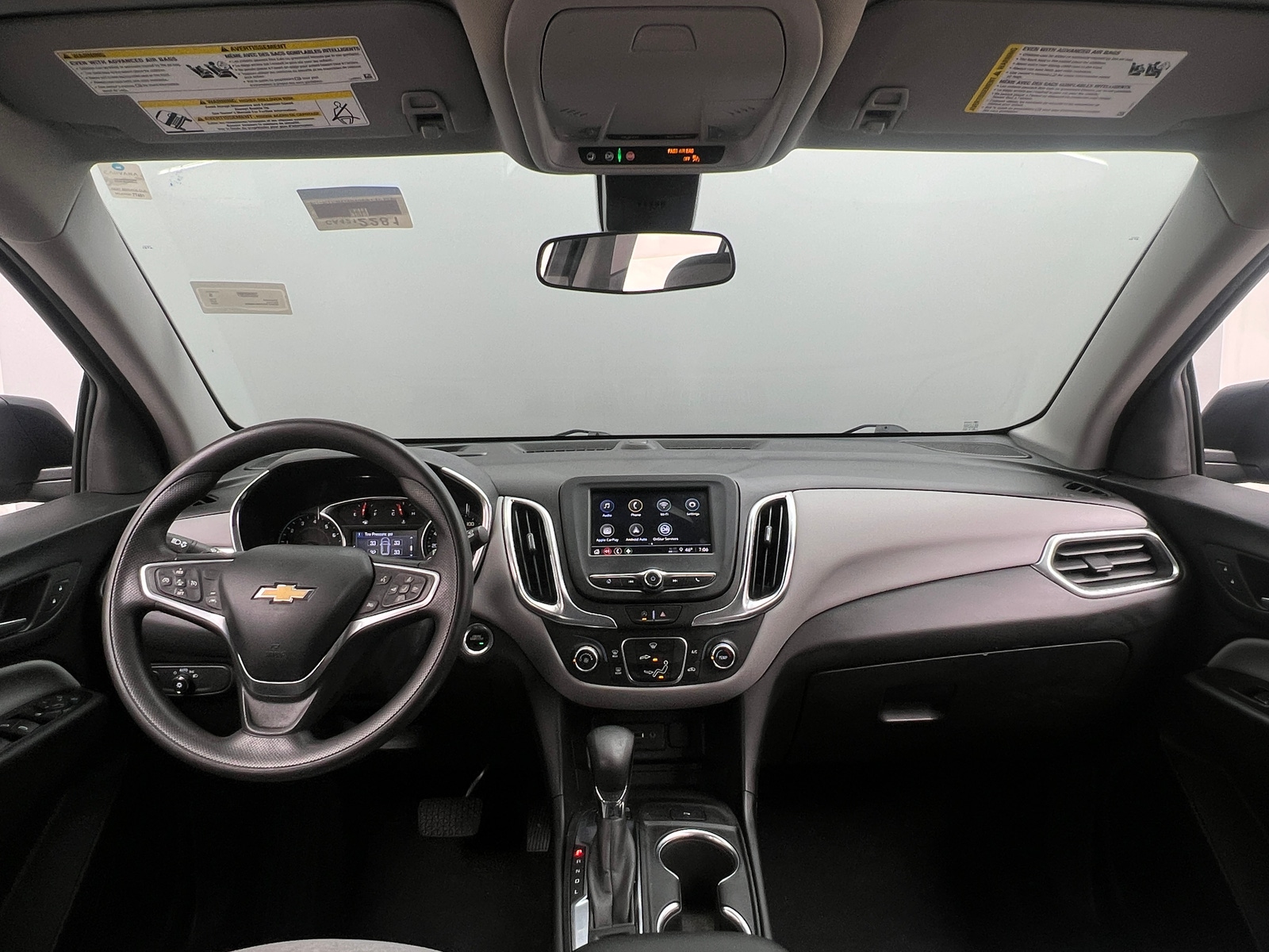 Thumbnail: 2022 Chevrolet Equinox - 3