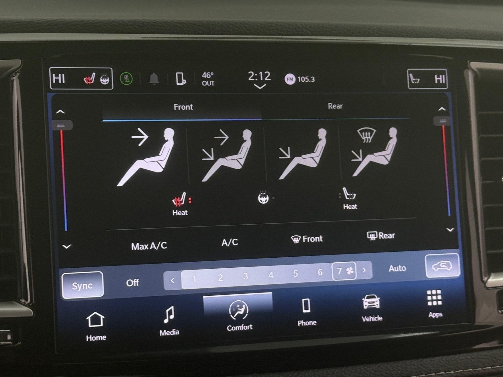 Thumbnail: 2024 Chrysler Pacifica - 3