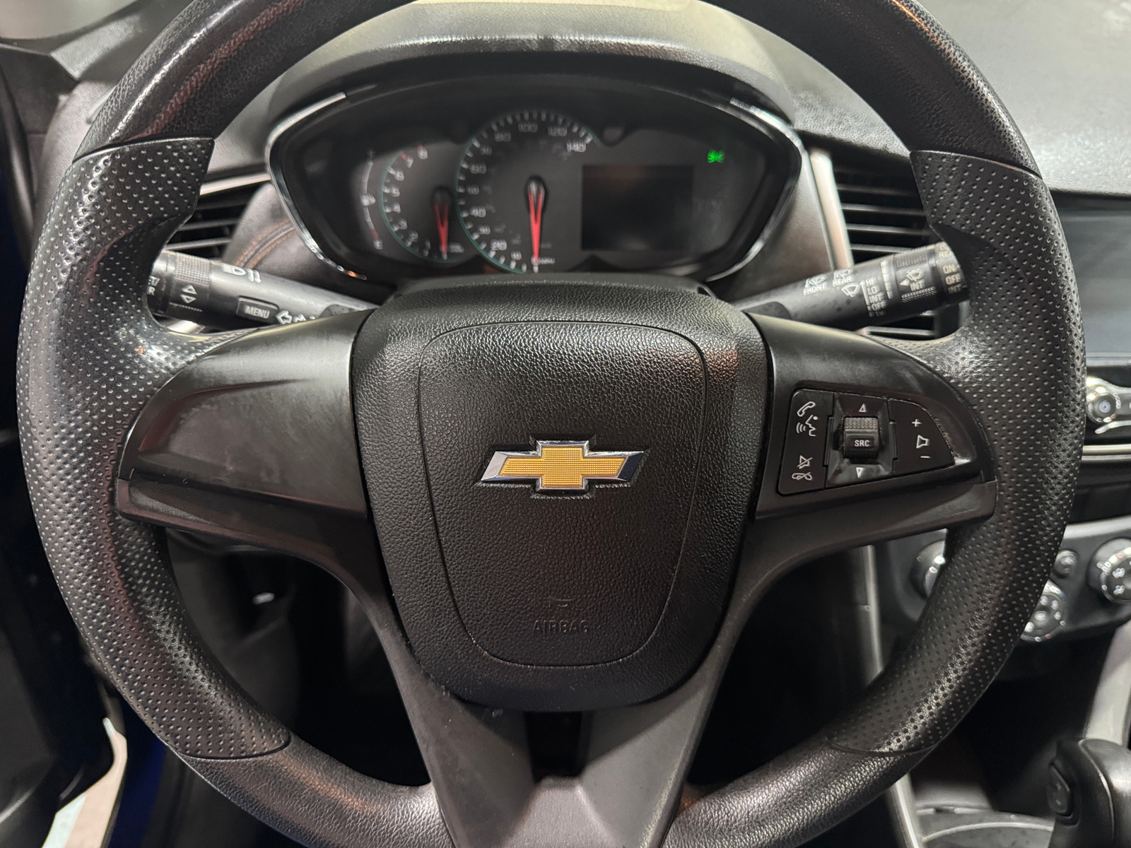 Thumbnail: 2017 Chevrolet Trax - 5