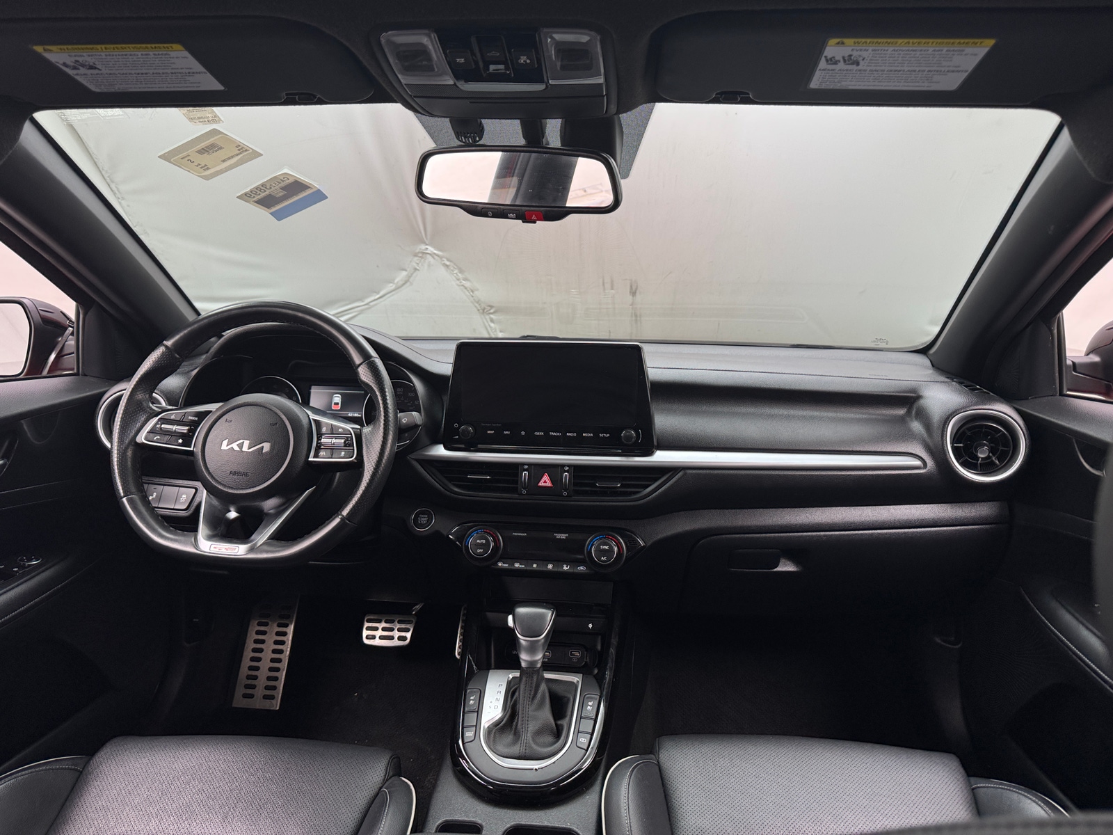 Thumbnail: 2024 Kia Forte - 3