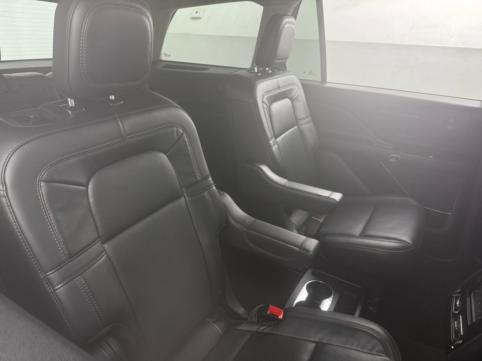 Thumbnail: 2022 Lincoln Aviator - 5