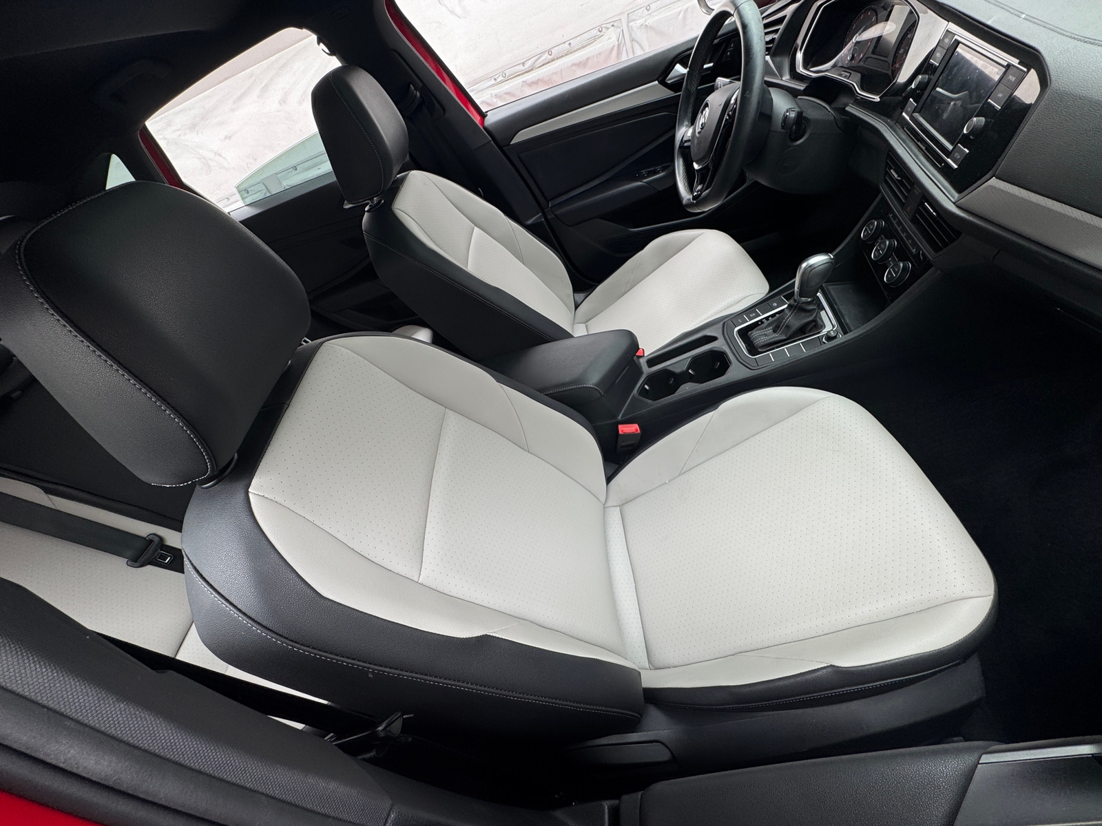 Thumbnail: 2019 Volkswagen Jetta - 2