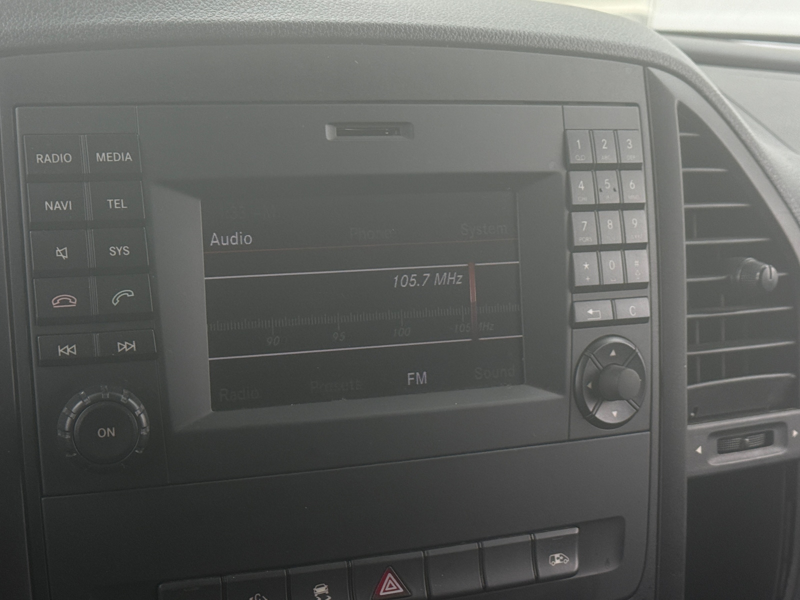 Thumbnail: 2018 Mercedes-Benz Metris - 4