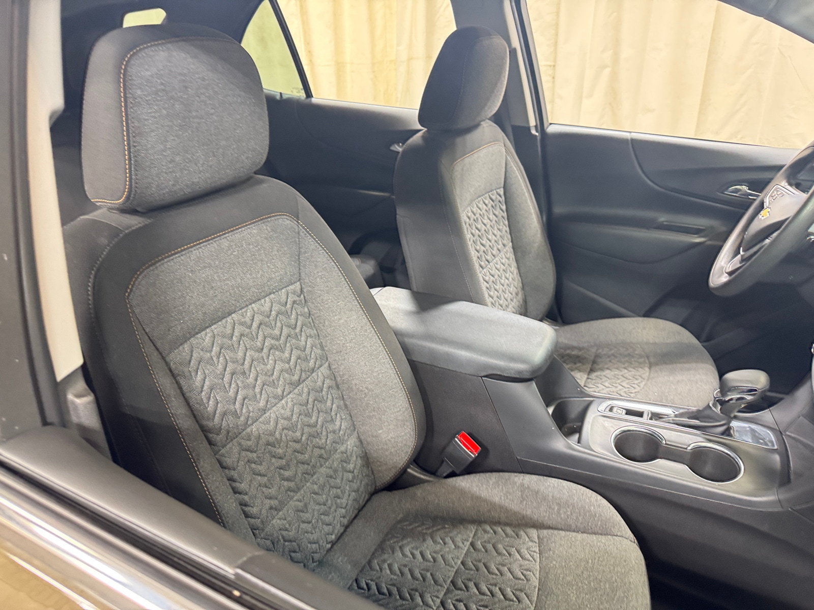 Thumbnail: 2023 Chevrolet Equinox - 2