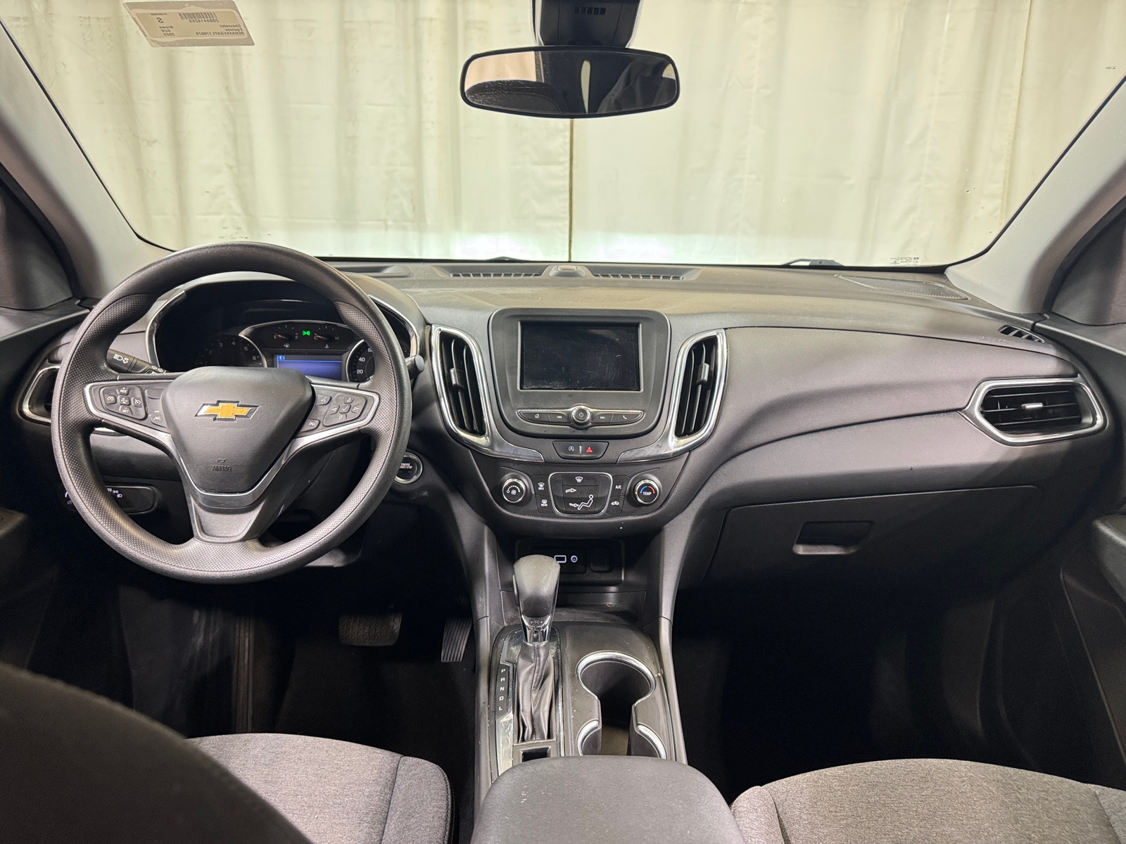 Thumbnail: 2023 Chevrolet Equinox - 3