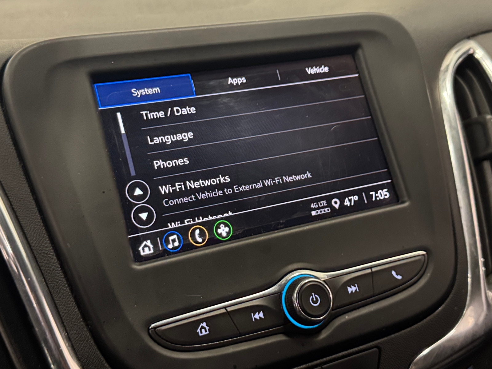 Thumbnail: 2023 Chevrolet Equinox - 4